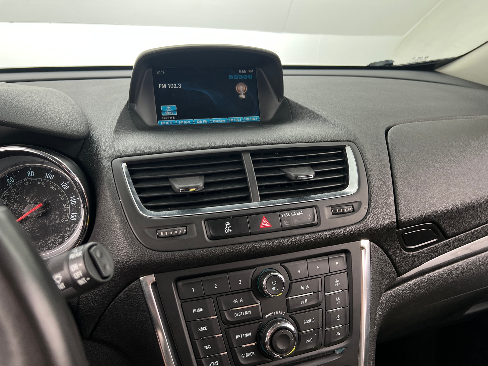 Thumbnail: 2016 Buick Encore - 4