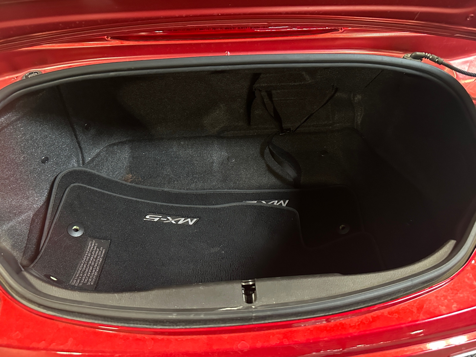 Thumbnail: 2017 Mazda MX-5 Miata - 5