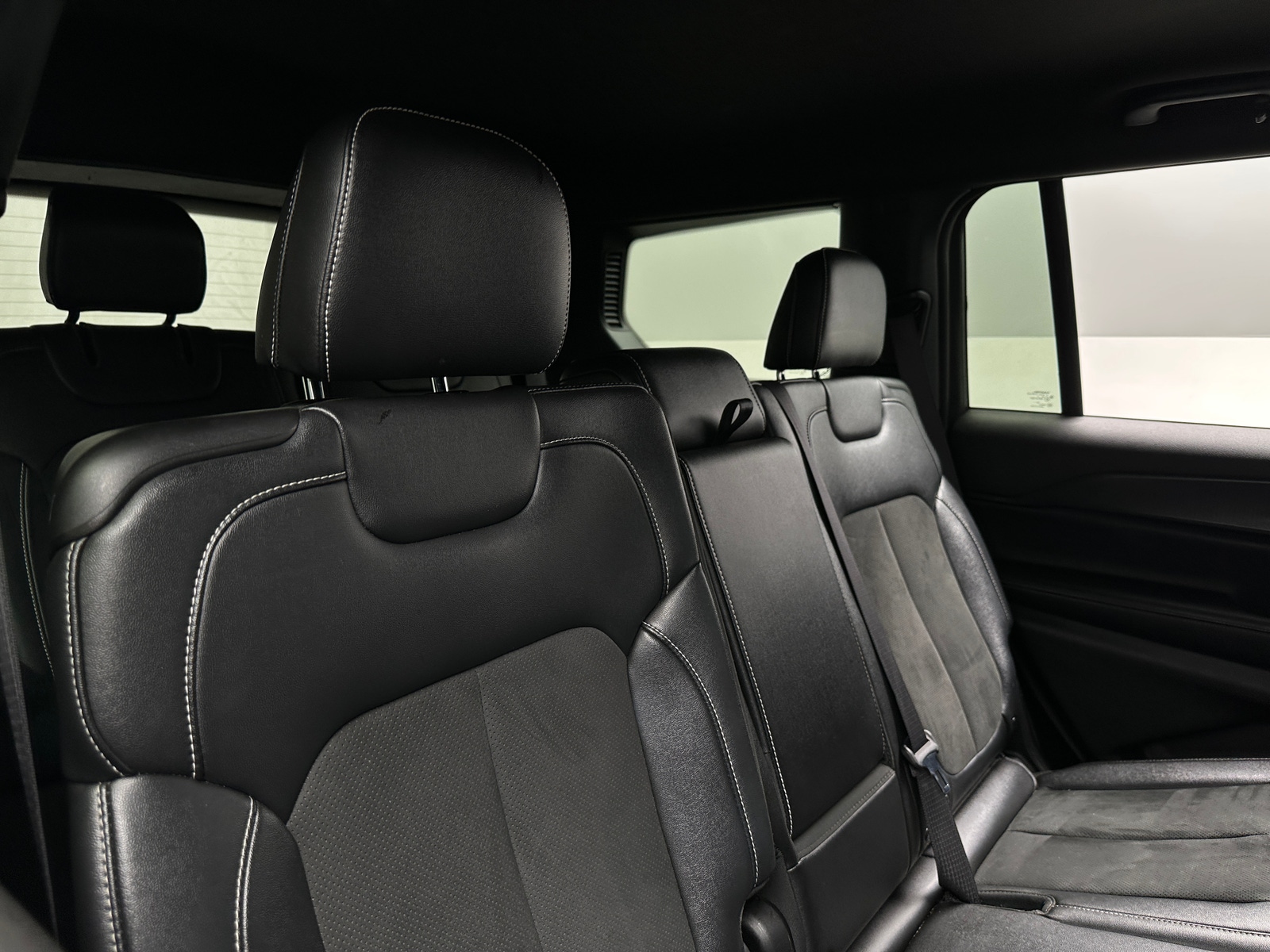 Thumbnail: 2024 Jeep Grand Cherokee L - 5