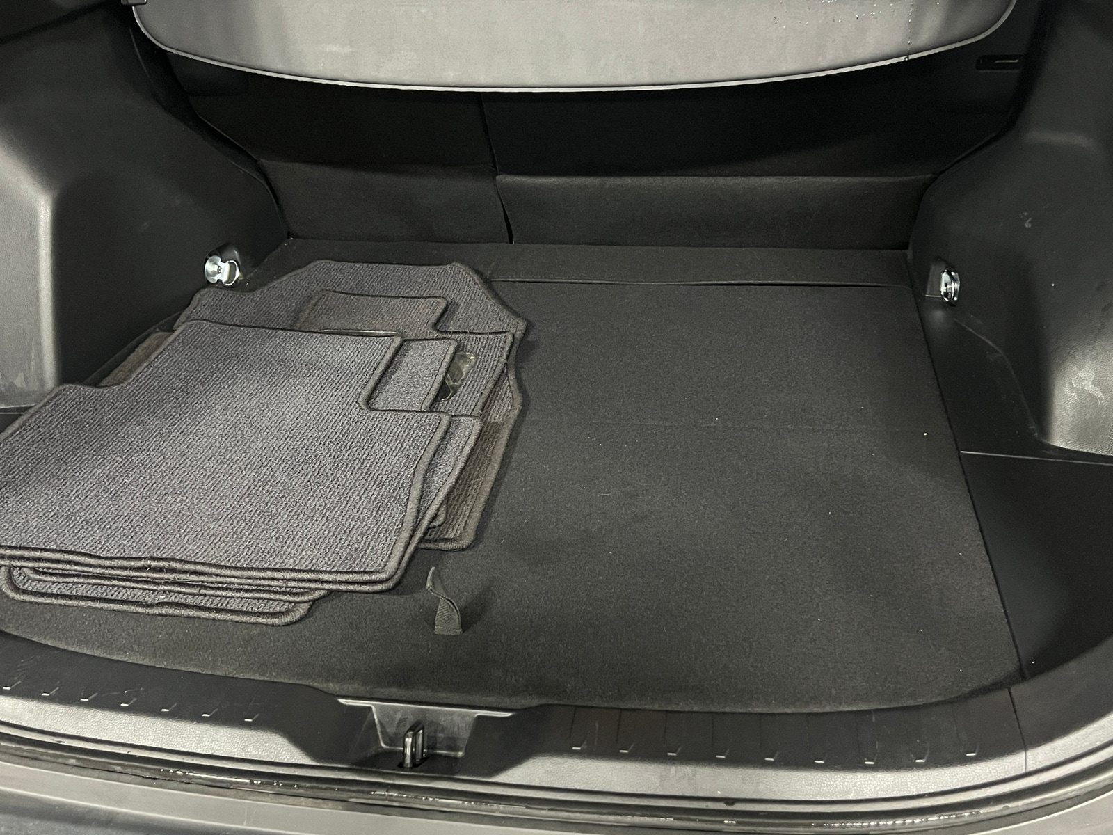 Thumbnail: 2019 Toyota RAV4 - 6