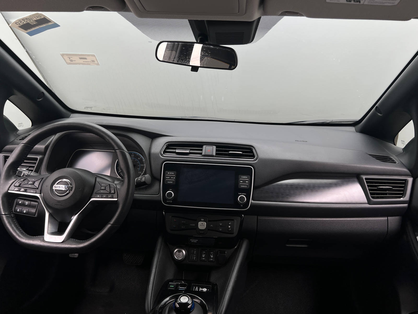 Thumbnail: 2022 Nissan Leaf - 3