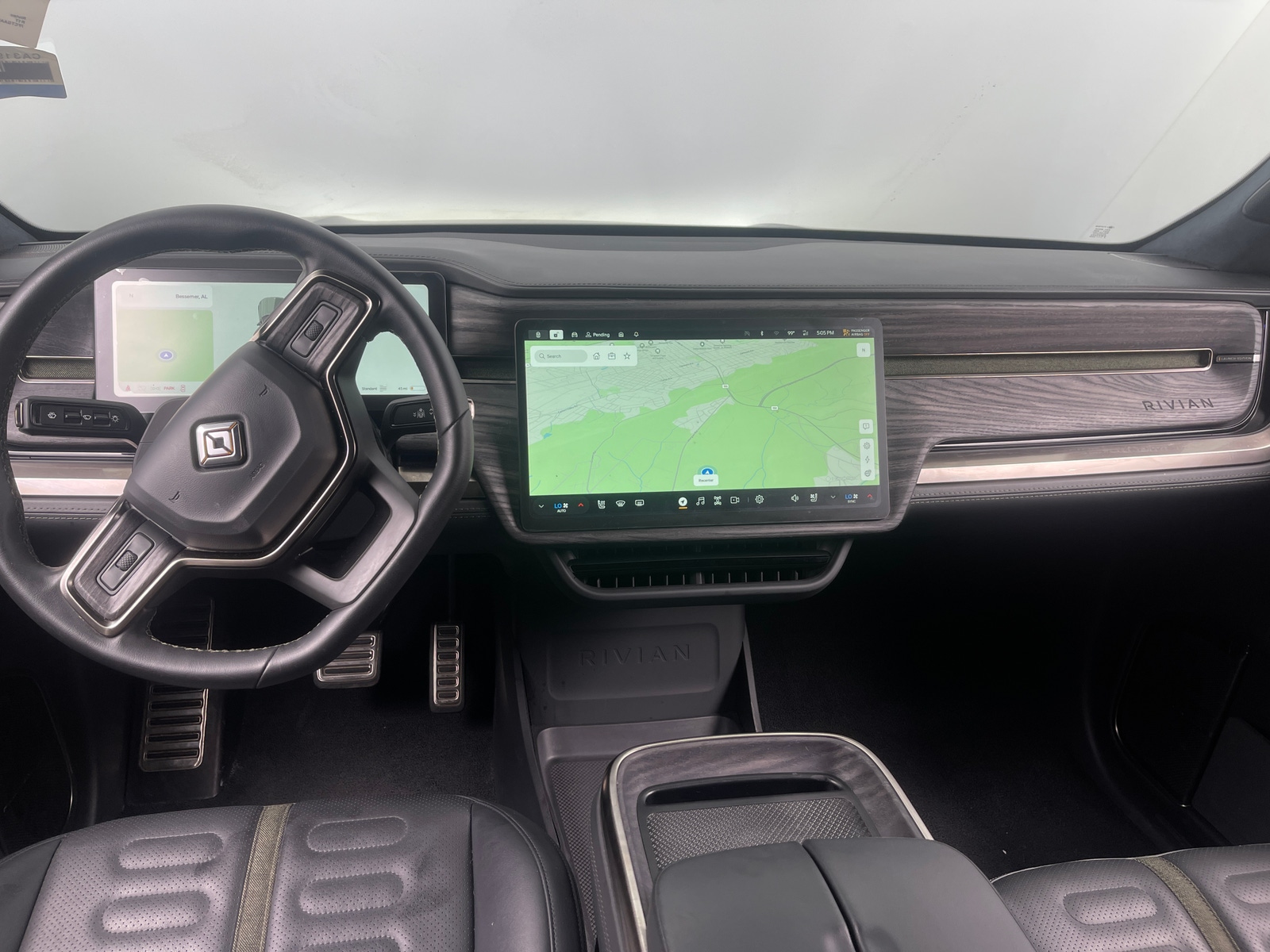 Thumbnail: 2022 Rivian R1T - 2