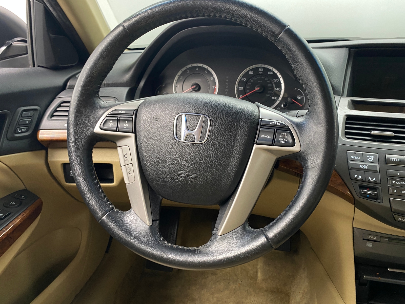 Thumbnail: 2011 Honda Accord - 4