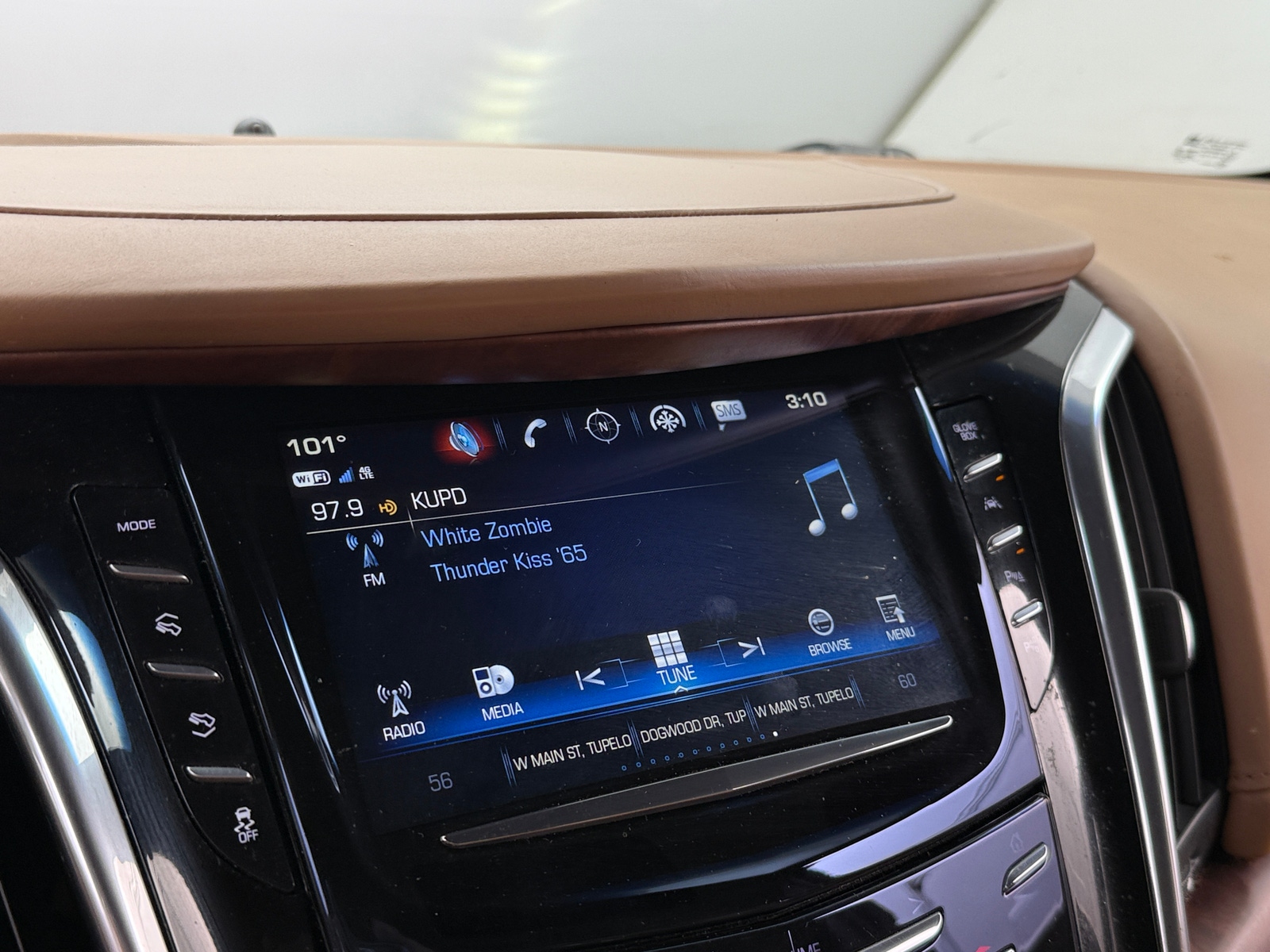 Thumbnail: 2017 Cadillac Escalade - 3
