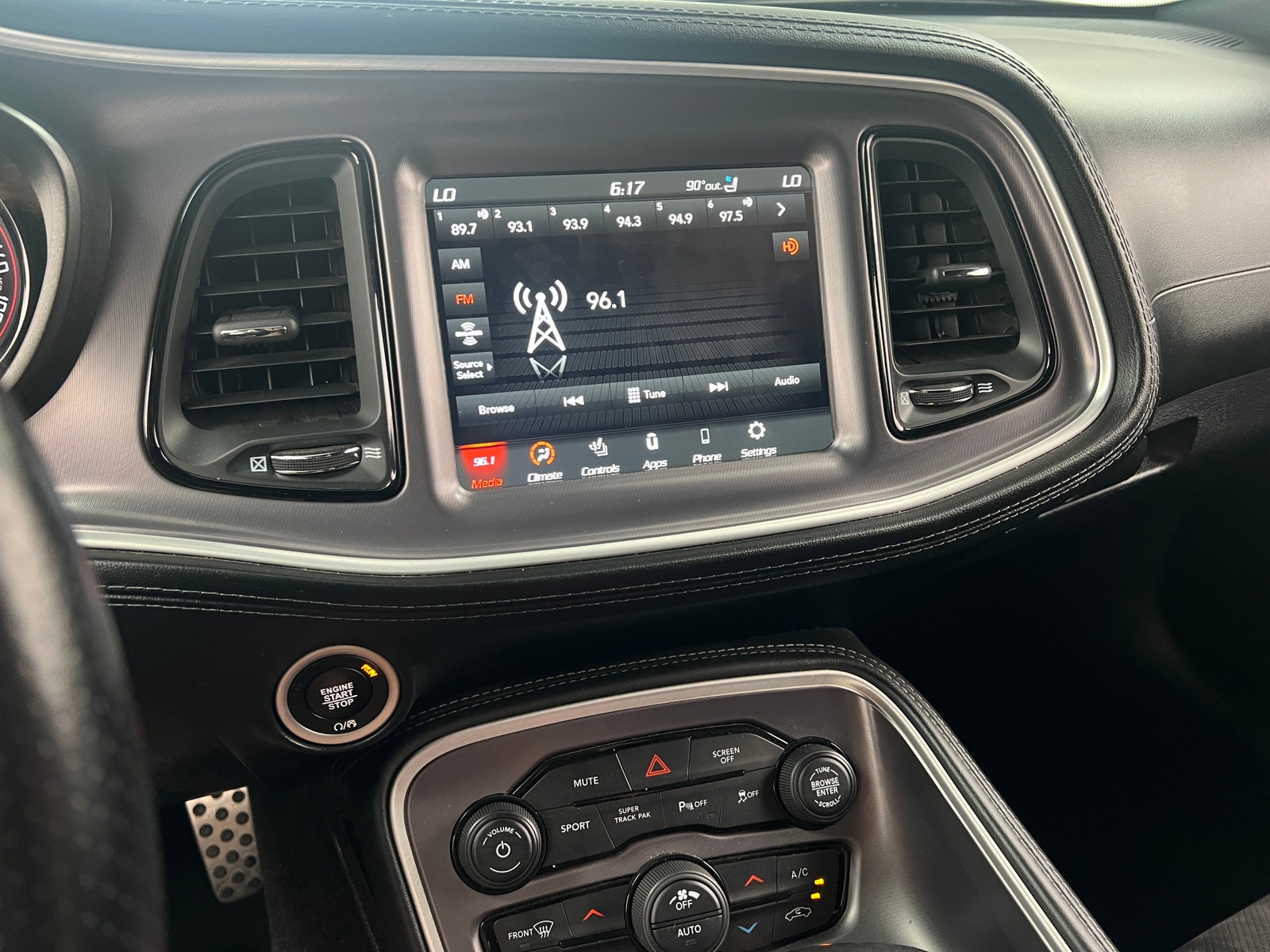 Thumbnail: 2020 Dodge Challenger - 2