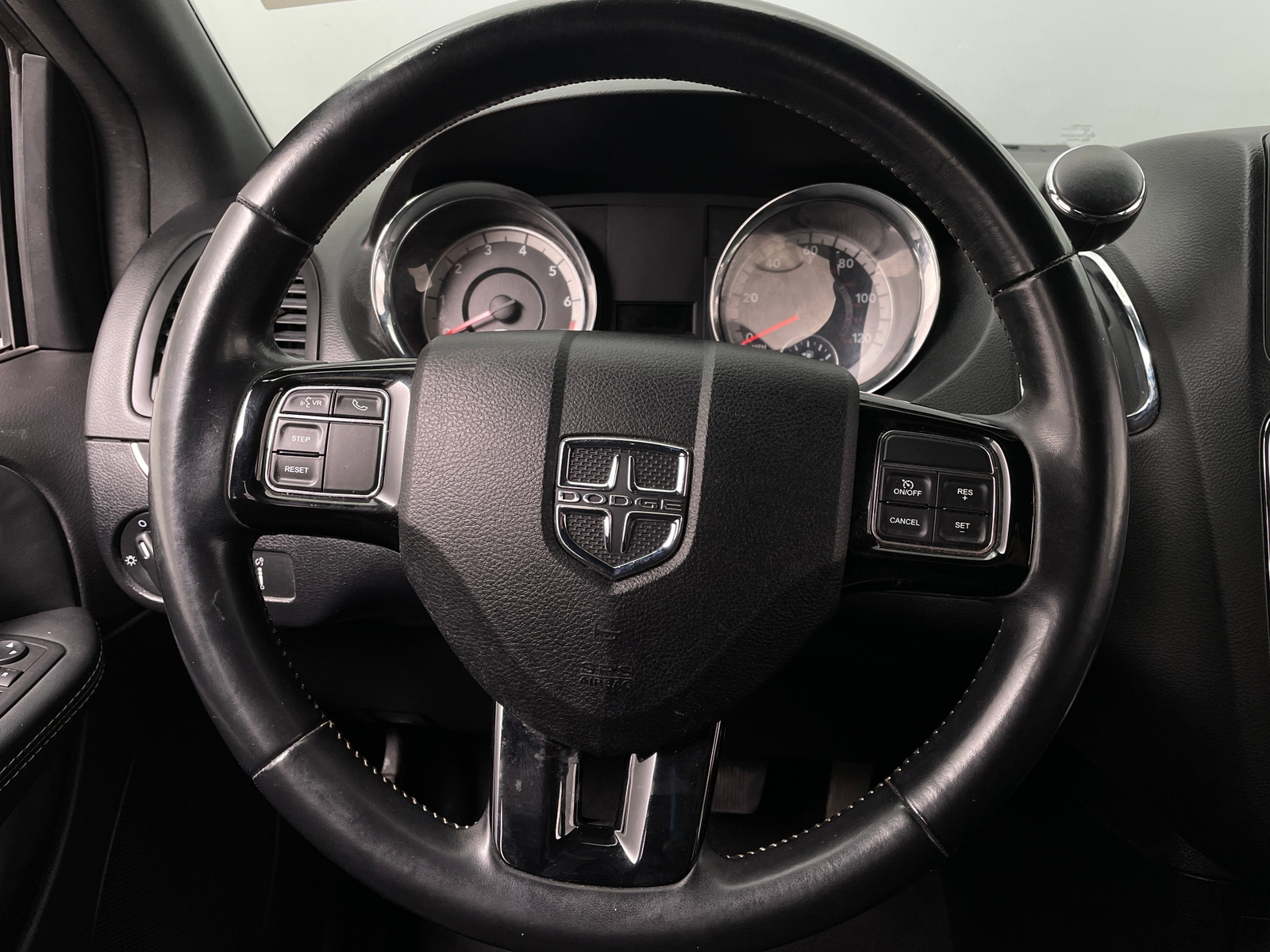 Thumbnail: 2017 Dodge Grand Caravan - 5