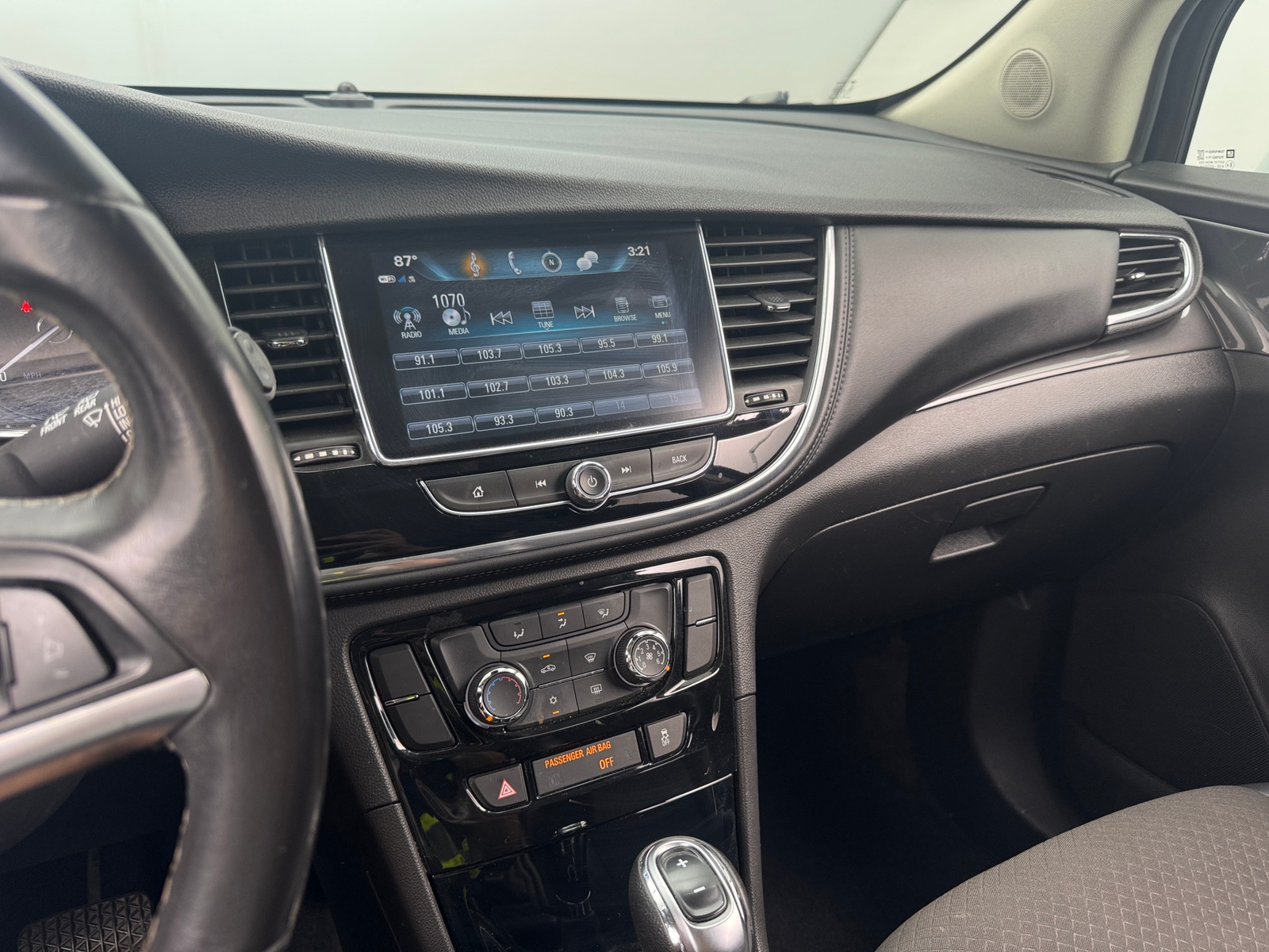 Thumbnail: 2019 Buick Encore - 4