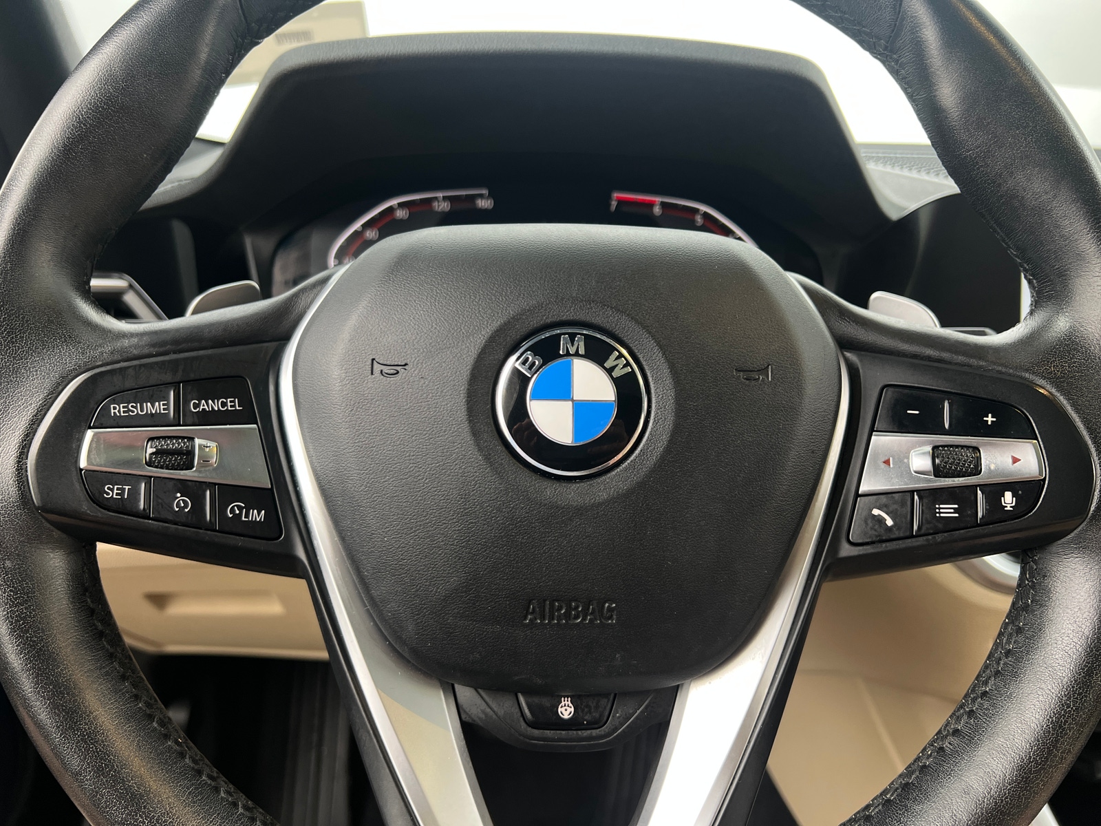 Thumbnail: 2019 BMW 3 Series - 4