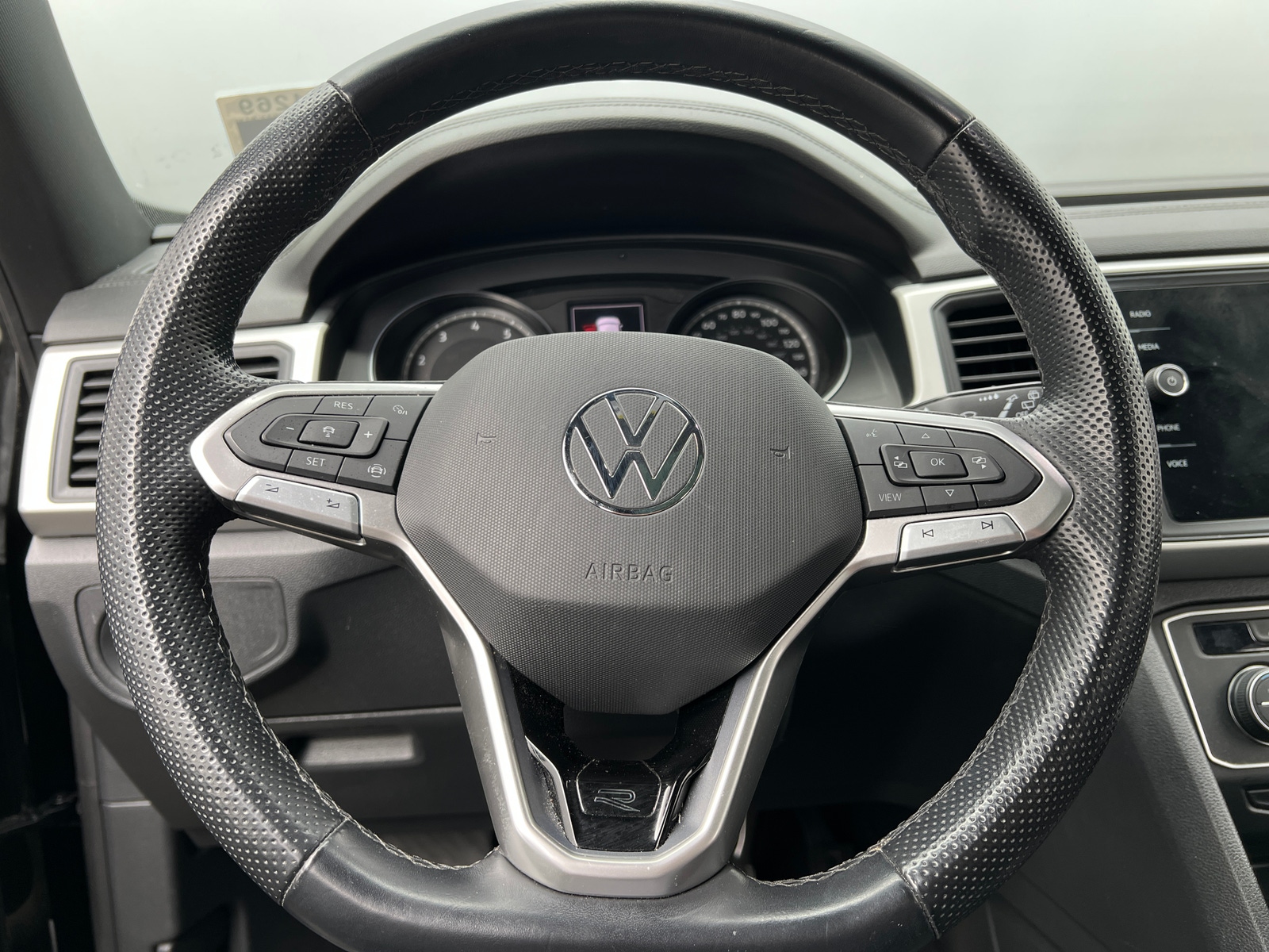 Thumbnail: 2021 Volkswagen Atlas - 4