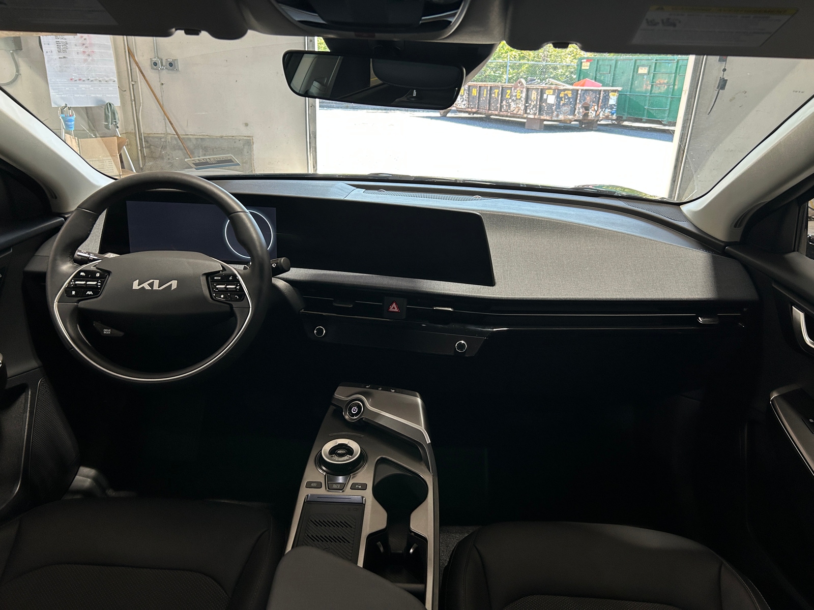 Thumbnail: 2024 Kia EV6 - 2