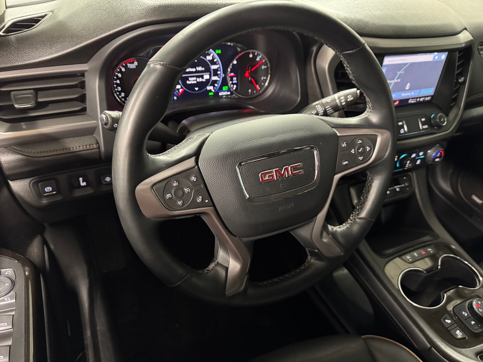 Thumbnail: 2023 GMC Acadia - 4