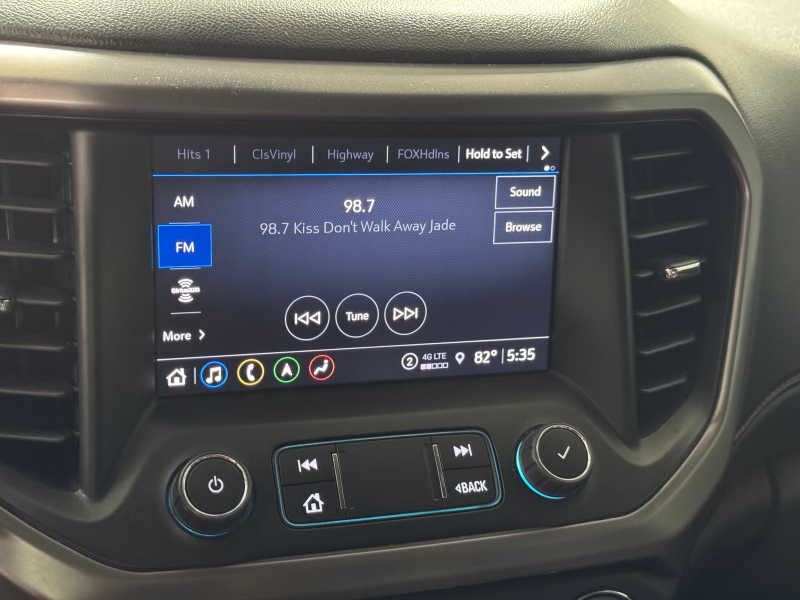Thumbnail: 2023 GMC Acadia - 3