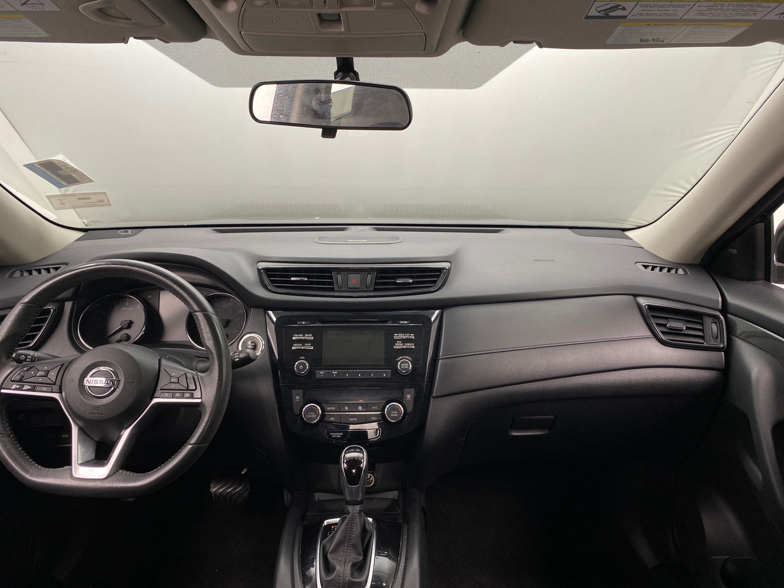 Thumbnail: 2017 Nissan Rogue - 3