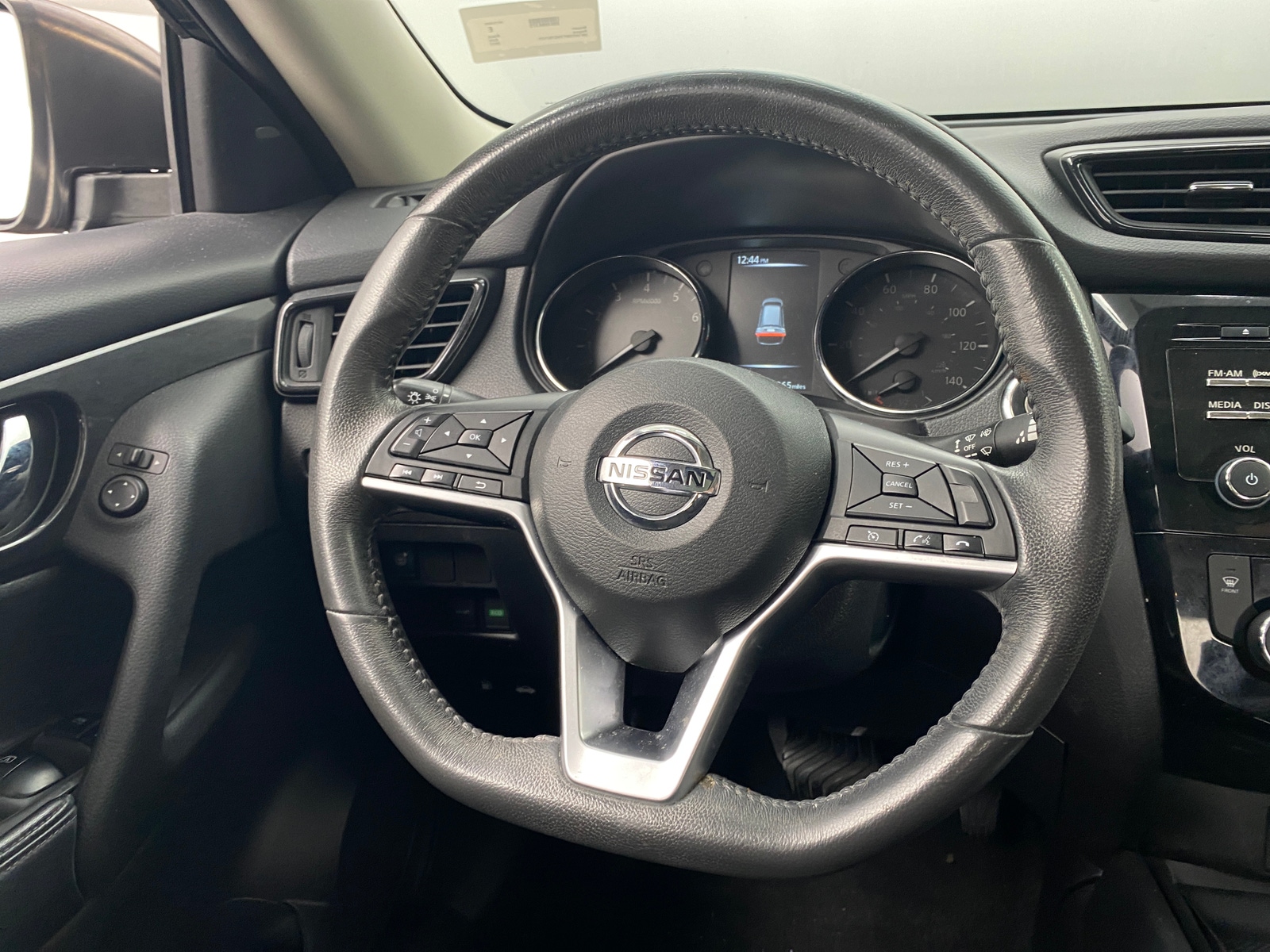 Thumbnail: 2017 Nissan Rogue - 5