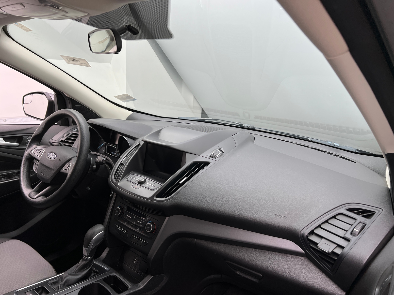 Thumbnail: 2019 Ford Escape - 3