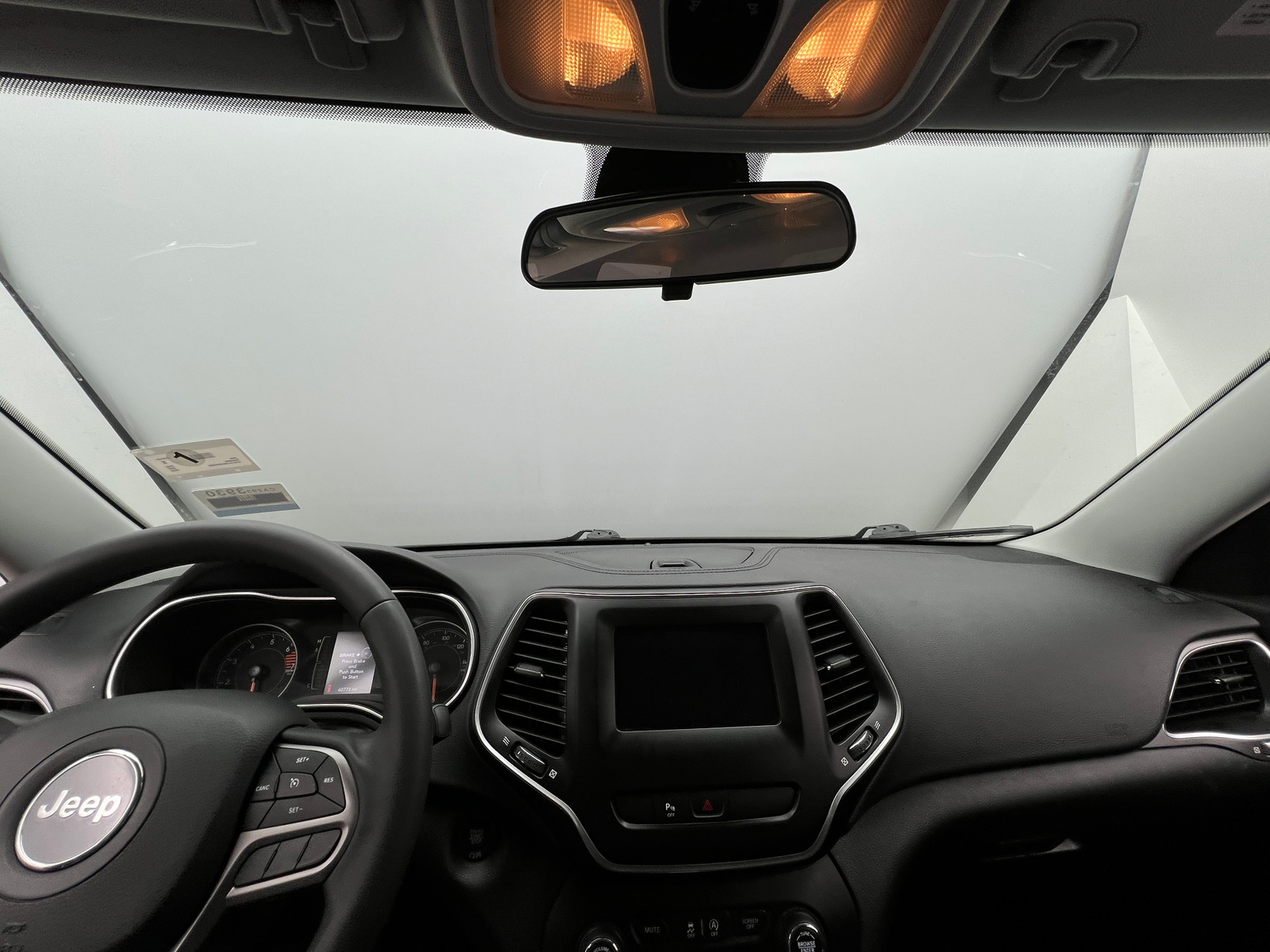 Thumbnail: 2020 Jeep Cherokee - 3