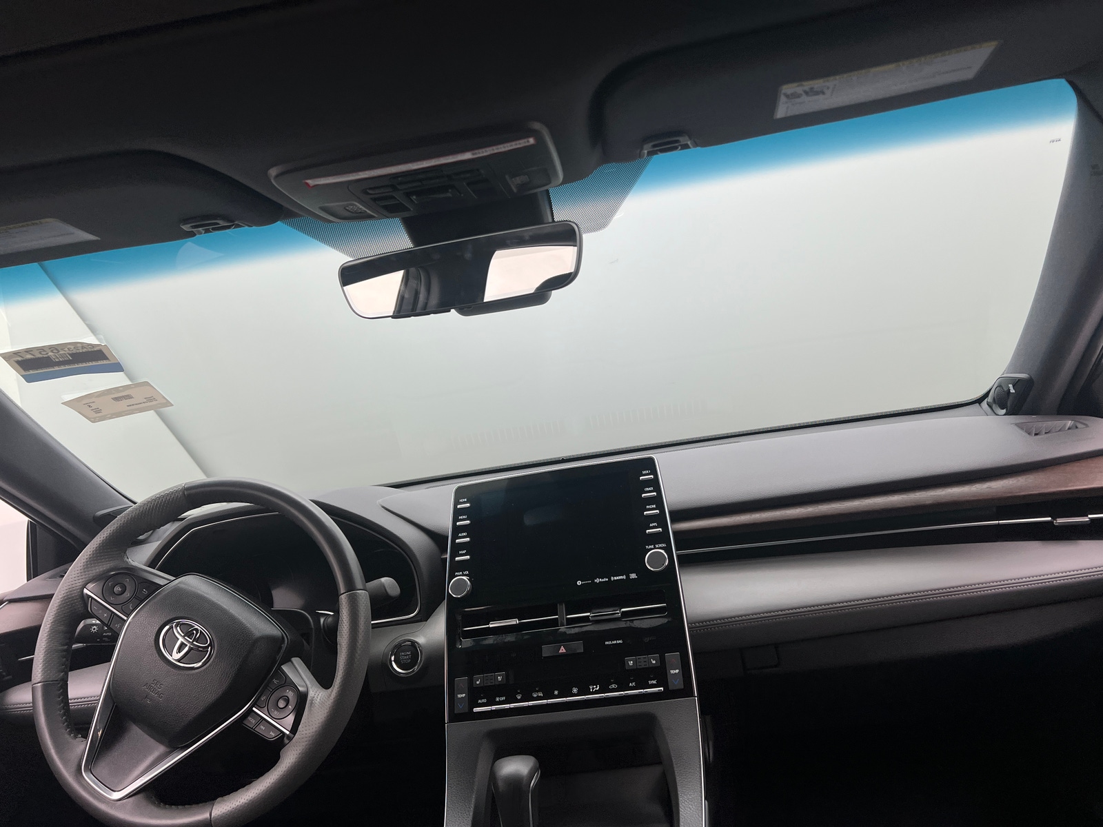 Thumbnail: 2022 Toyota Avalon - 2