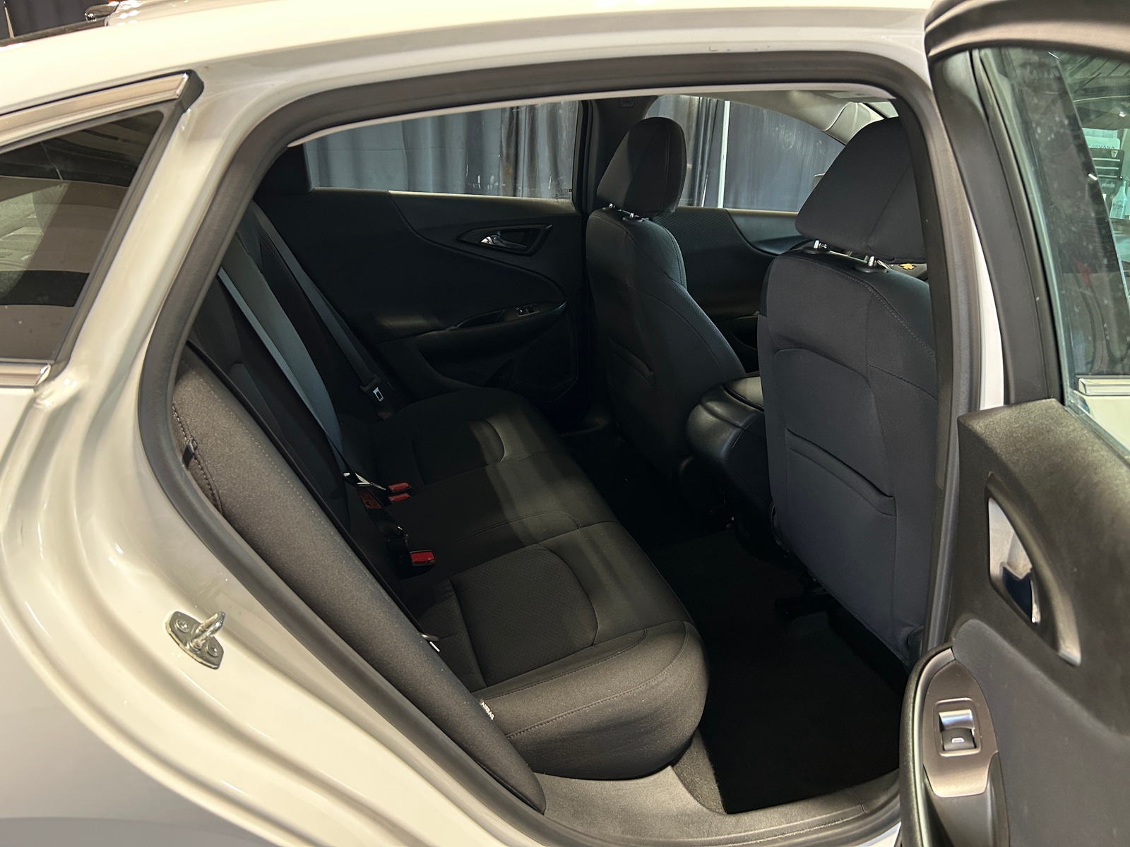 Thumbnail: 2020 Chevrolet Malibu - 6