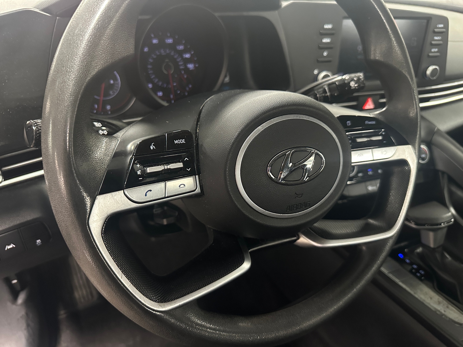 Thumbnail: 2023 Hyundai Elantra - 5