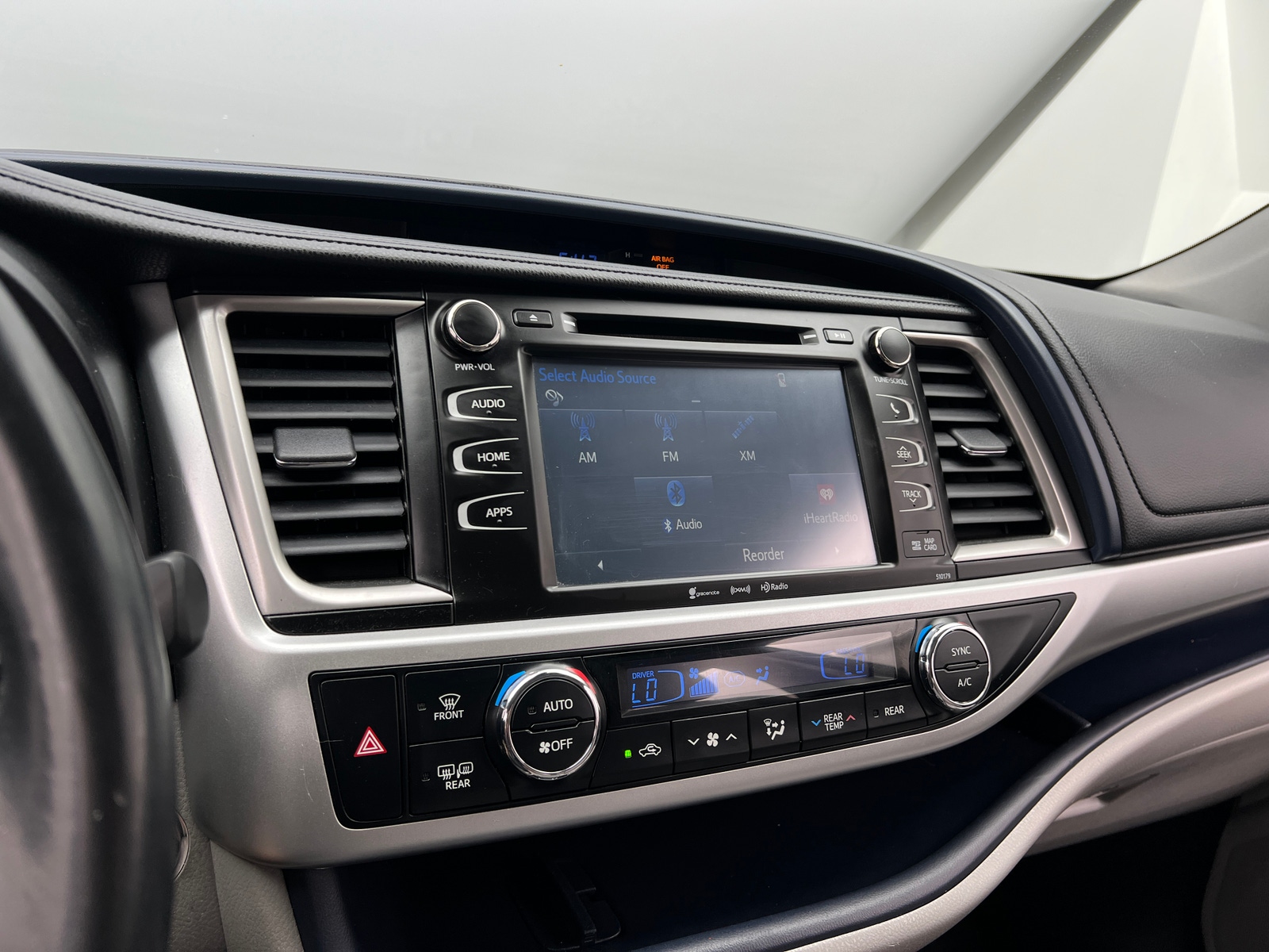 Thumbnail: 2017 Toyota Highlander - 3