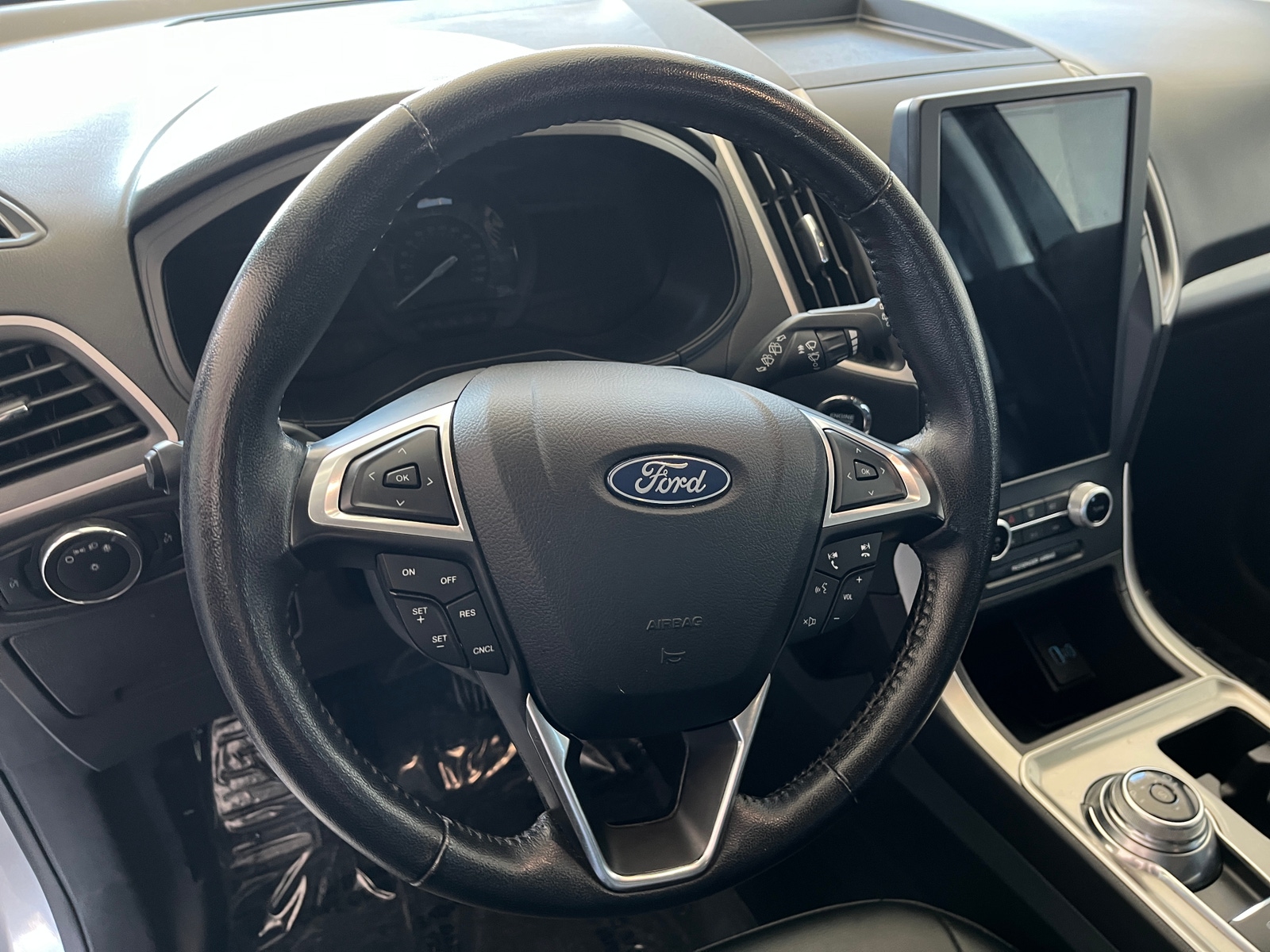 Thumbnail: 2023 Ford Edge - 5