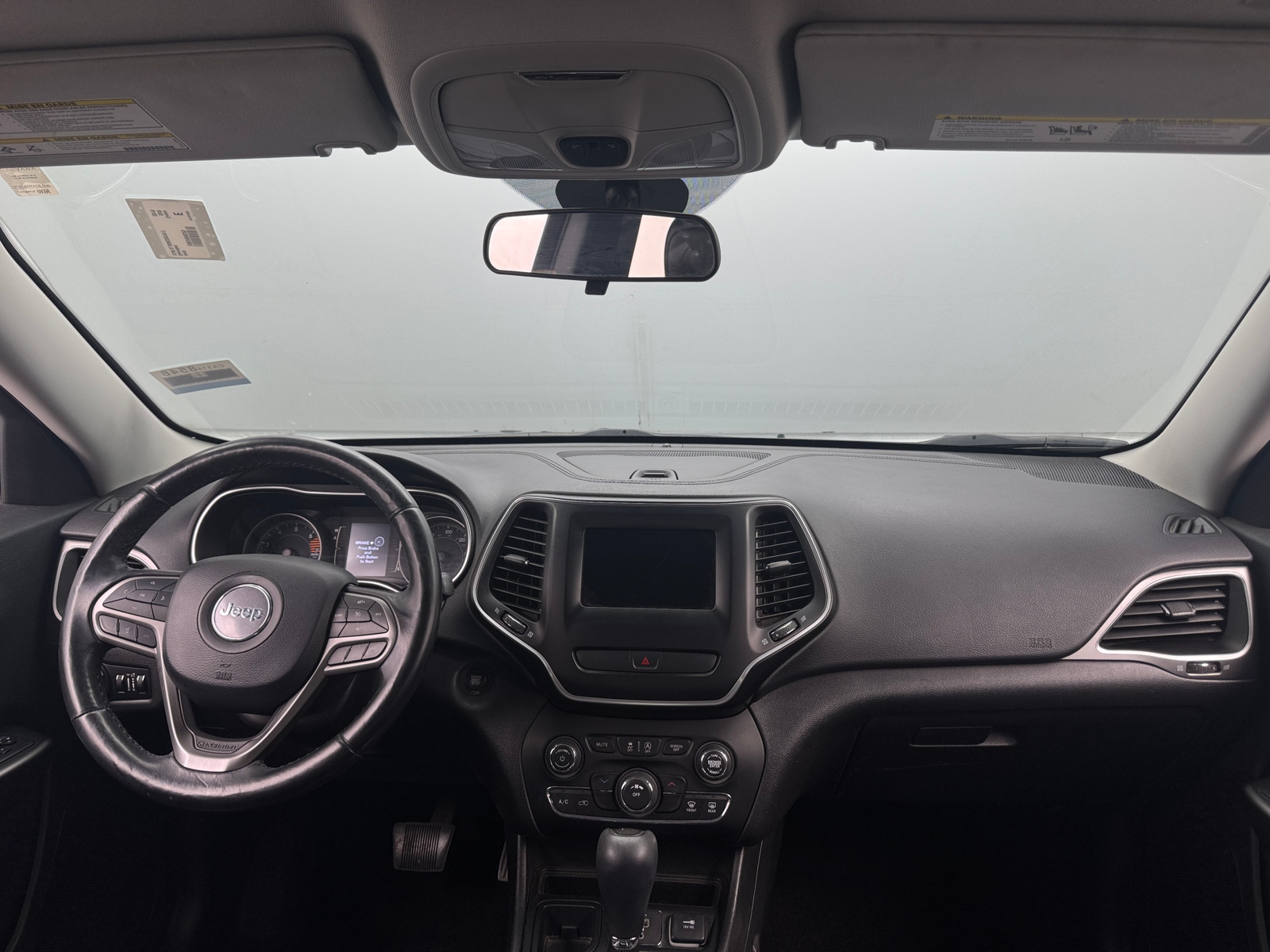 Thumbnail: 2019 Jeep Cherokee - 3