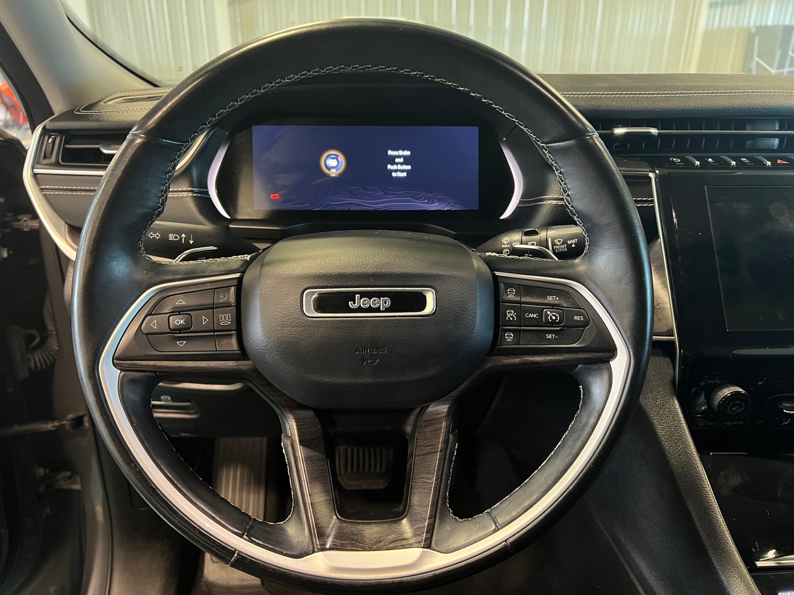 Thumbnail: 2021 Jeep Grand Cherokee L - 4