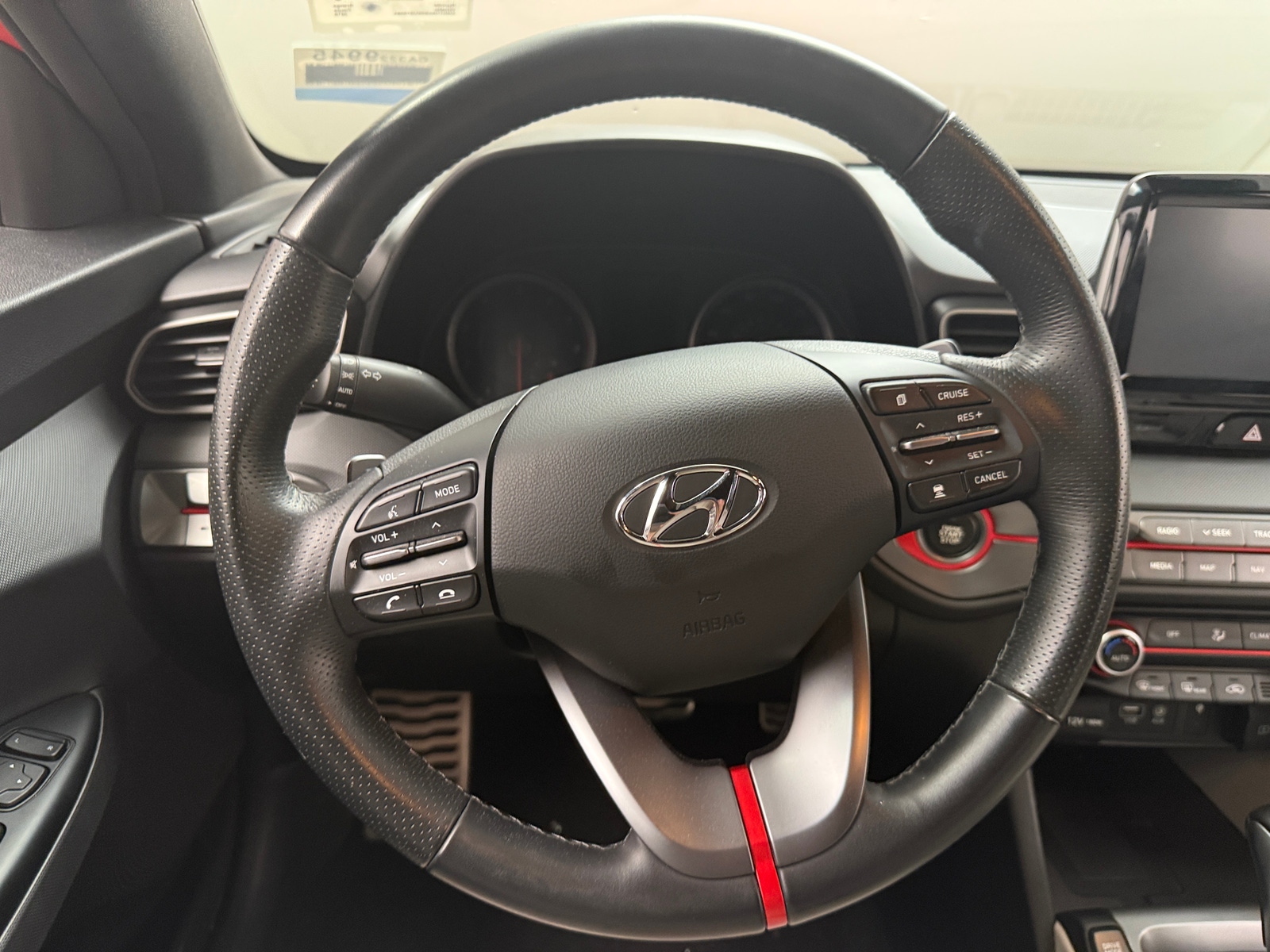 Thumbnail: 2019 Hyundai Veloster - 4