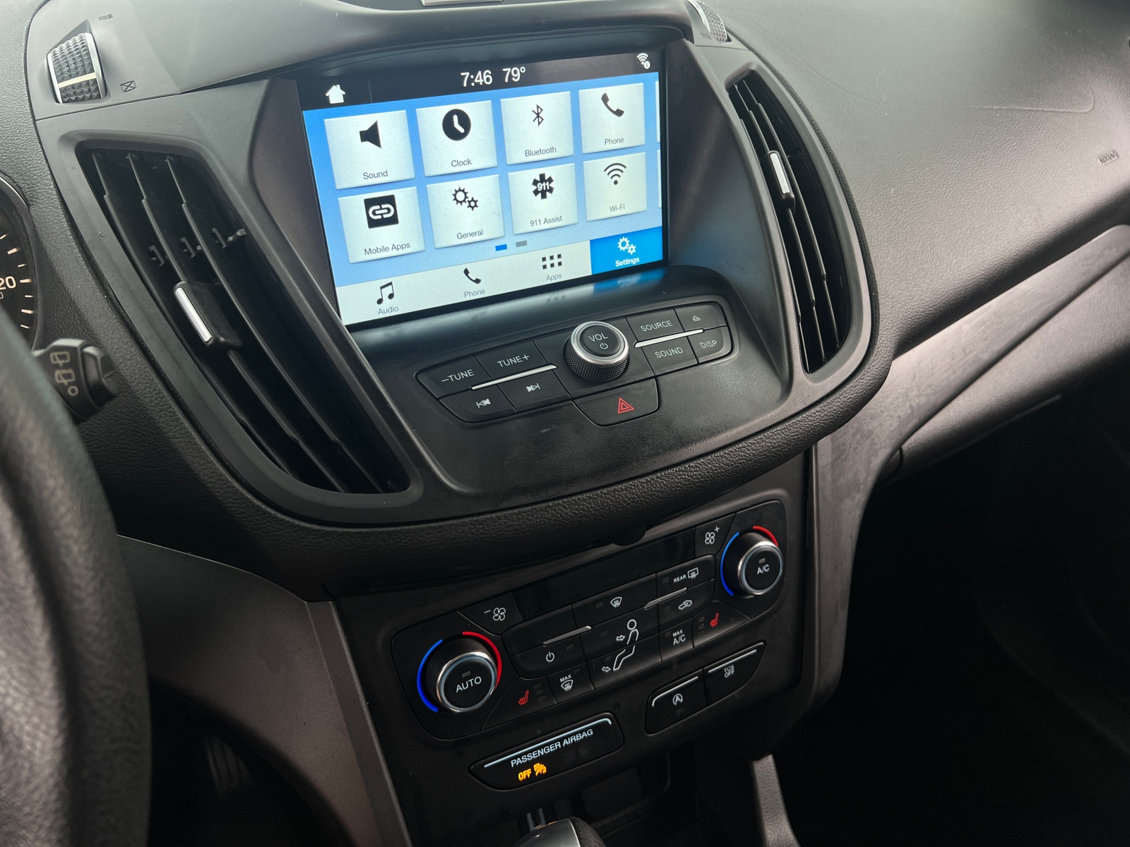 Thumbnail: 2017 Ford Escape - 4