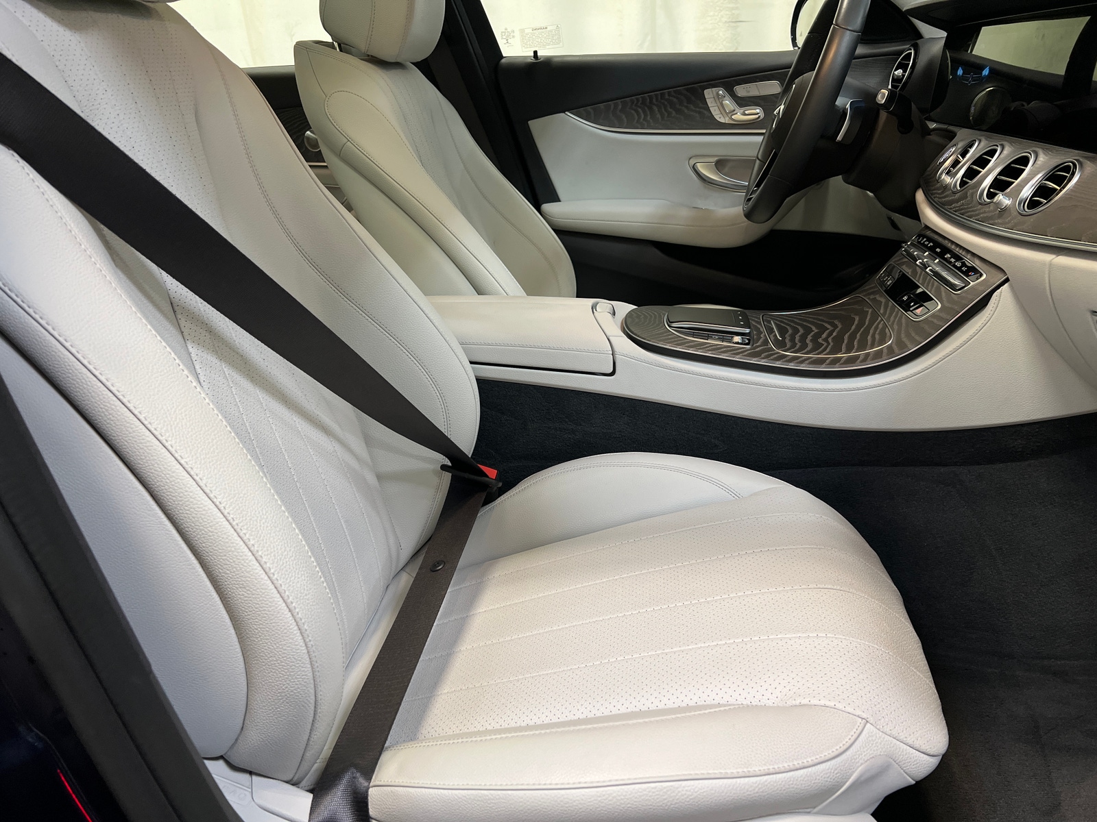 Thumbnail: 2021 Mercedes-Benz E-Class - 2