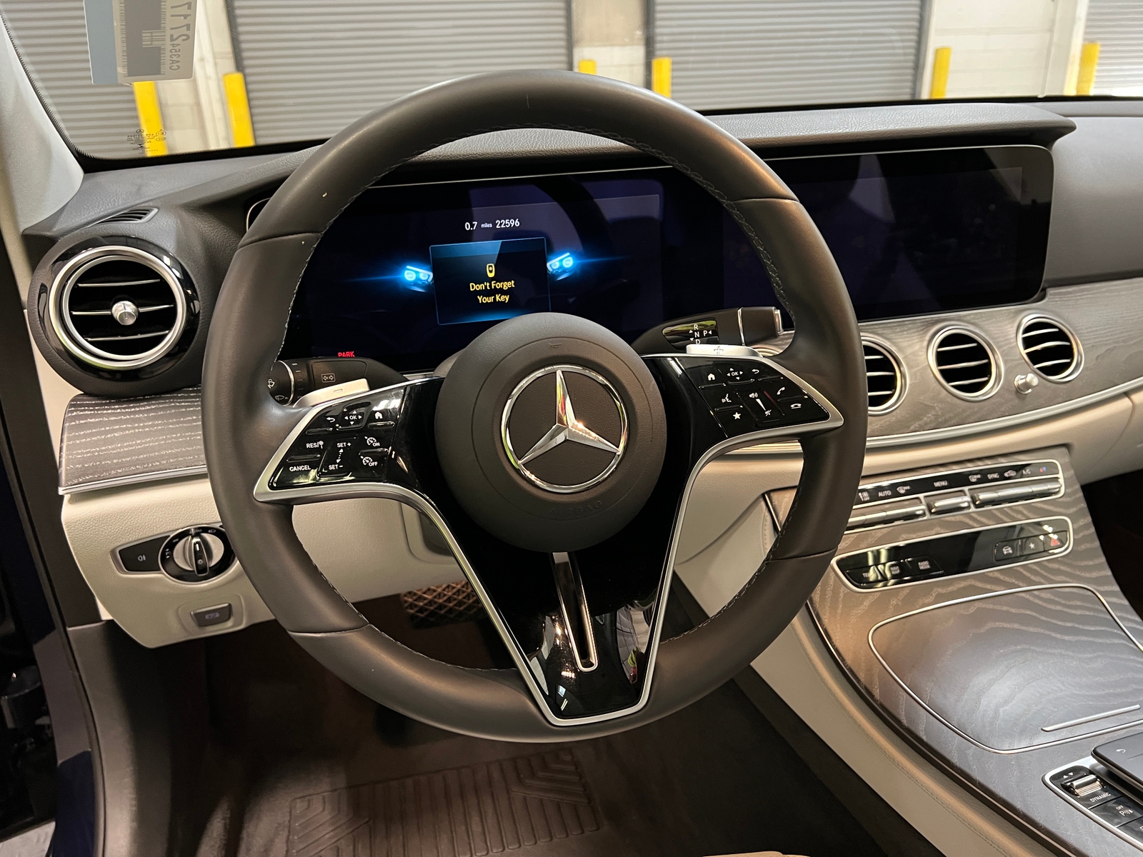 Thumbnail: 2021 Mercedes-Benz E-Class - 5