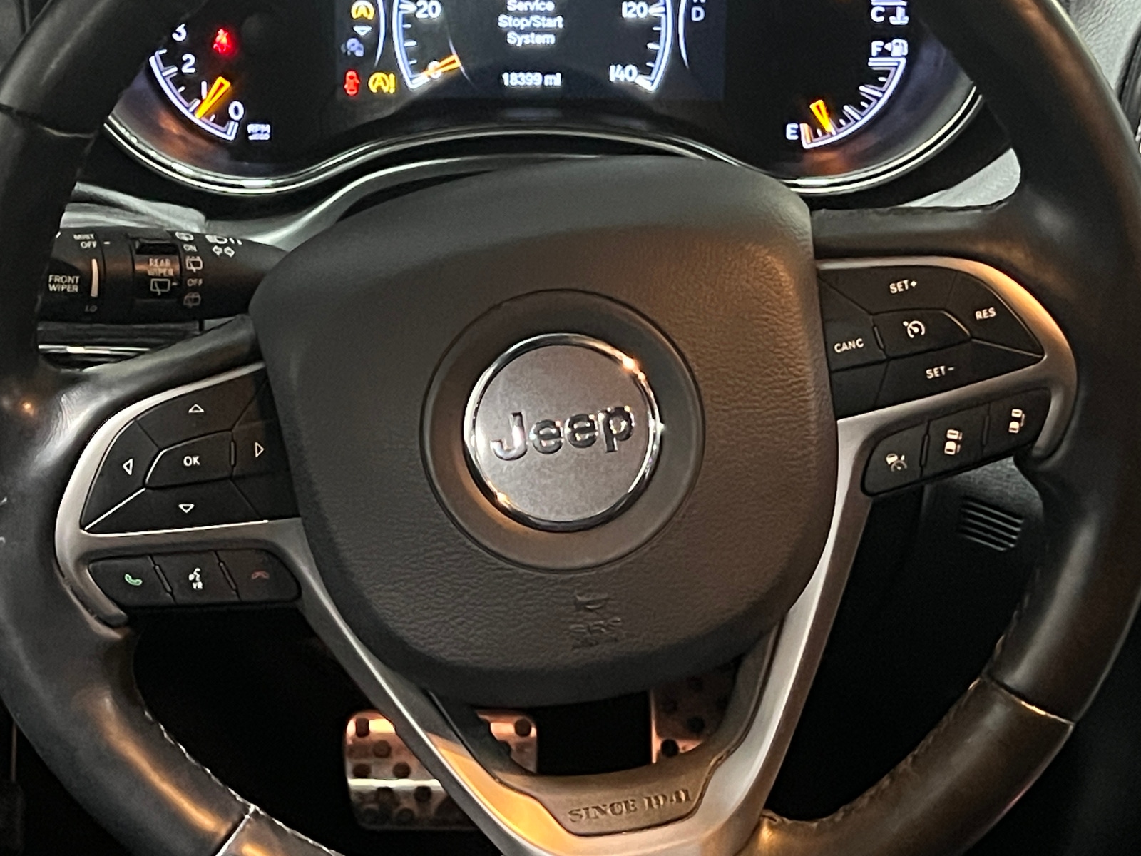 Thumbnail: 2021 Jeep Grand Cherokee - 4