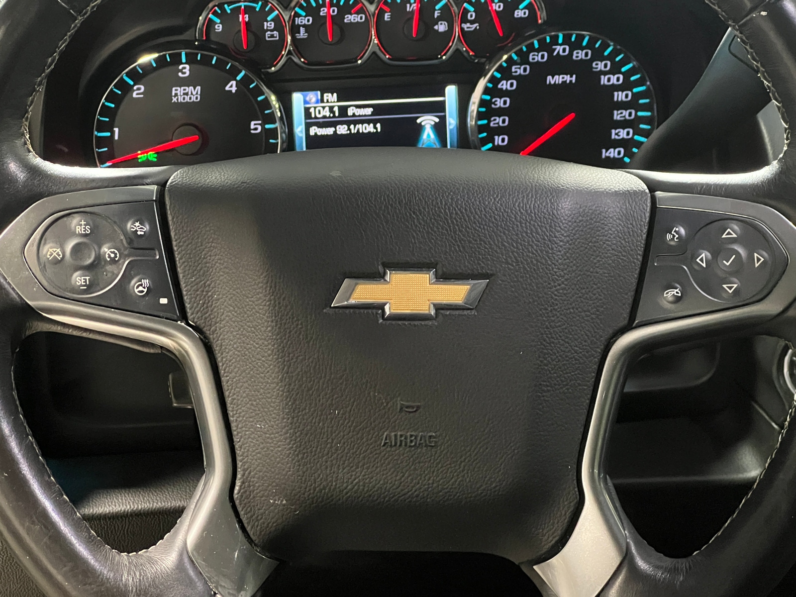 Thumbnail: 2015 Chevrolet Suburban - 4