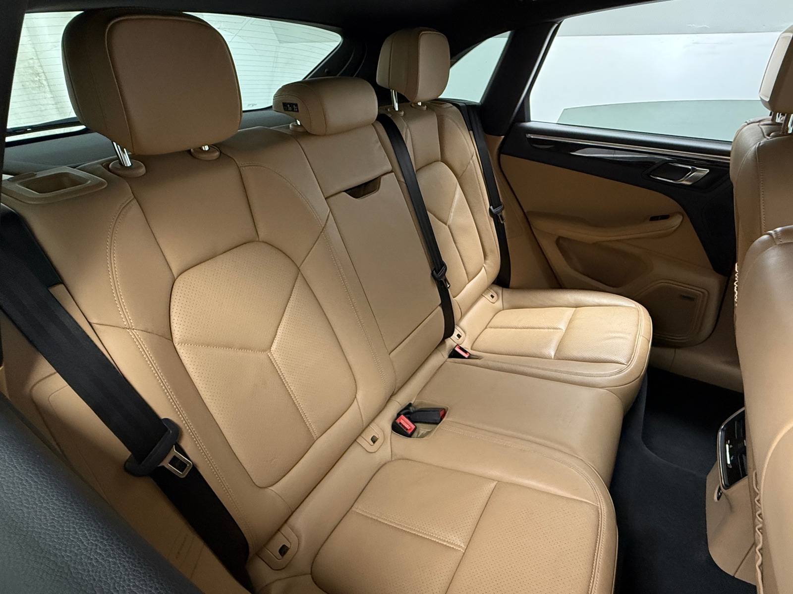 Thumbnail: 2017 Porsche Macan - 5