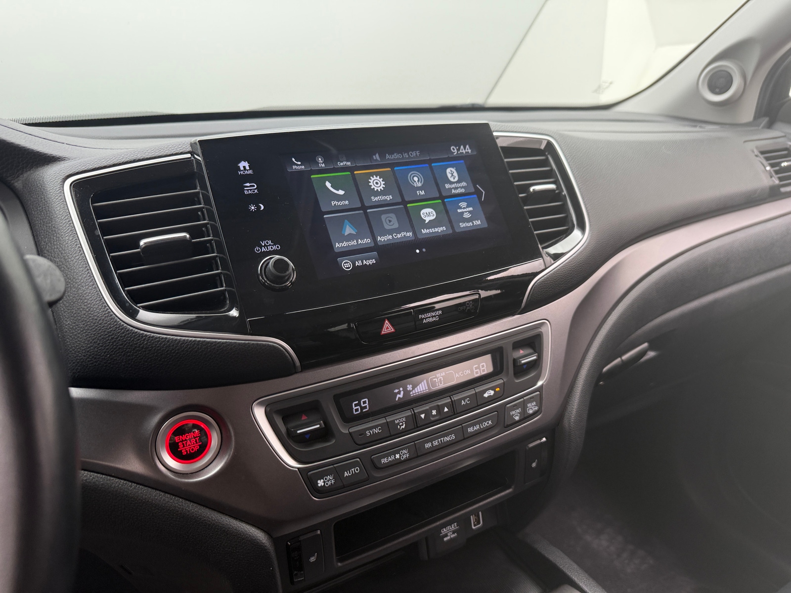Thumbnail: 2019 Honda Pilot - 3
