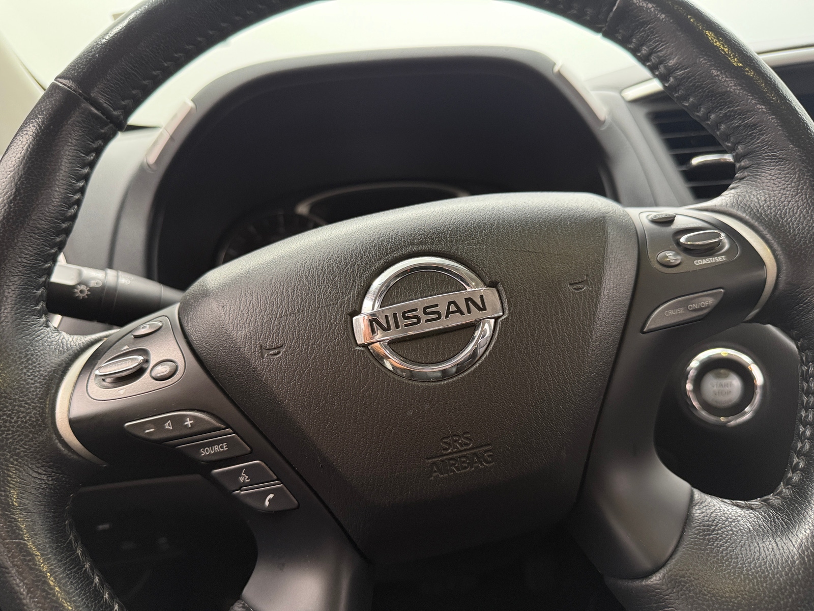 Thumbnail: 2020 Nissan Pathfinder - 4