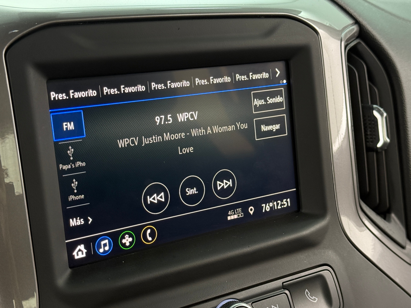 Thumbnail: 2021 Chevrolet Silverado 1500 - 4