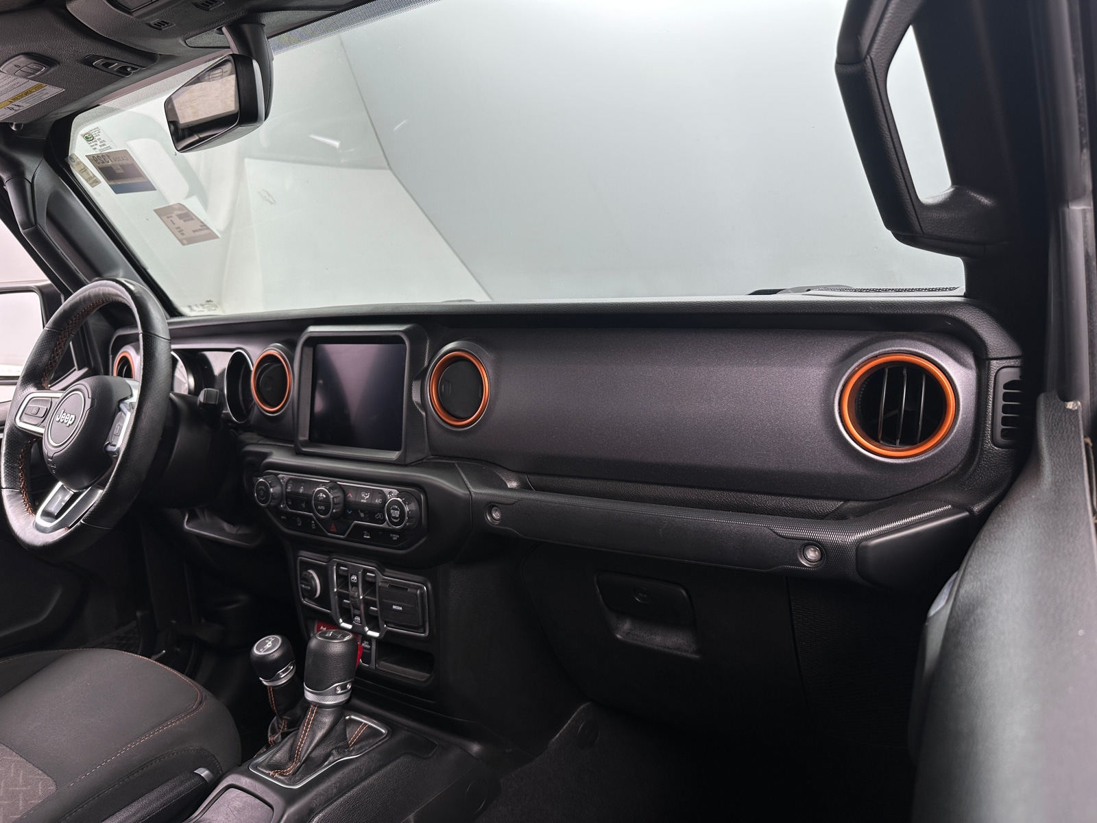 Thumbnail: 2021 Jeep Gladiator - 3