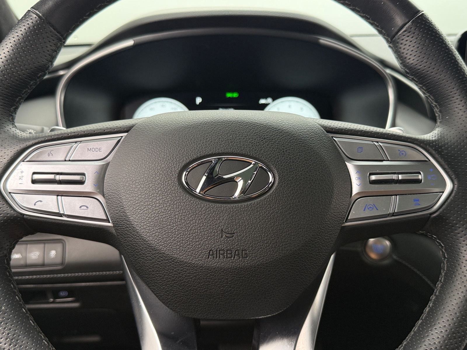 Thumbnail: 2022 Hyundai Santa Fe - 4