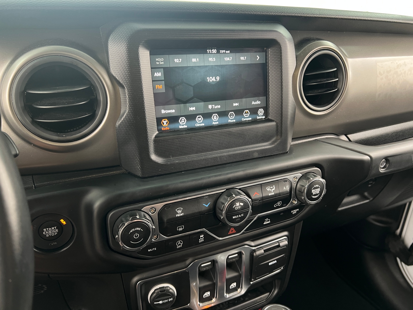 Thumbnail: 2022 Jeep Wrangler - 3