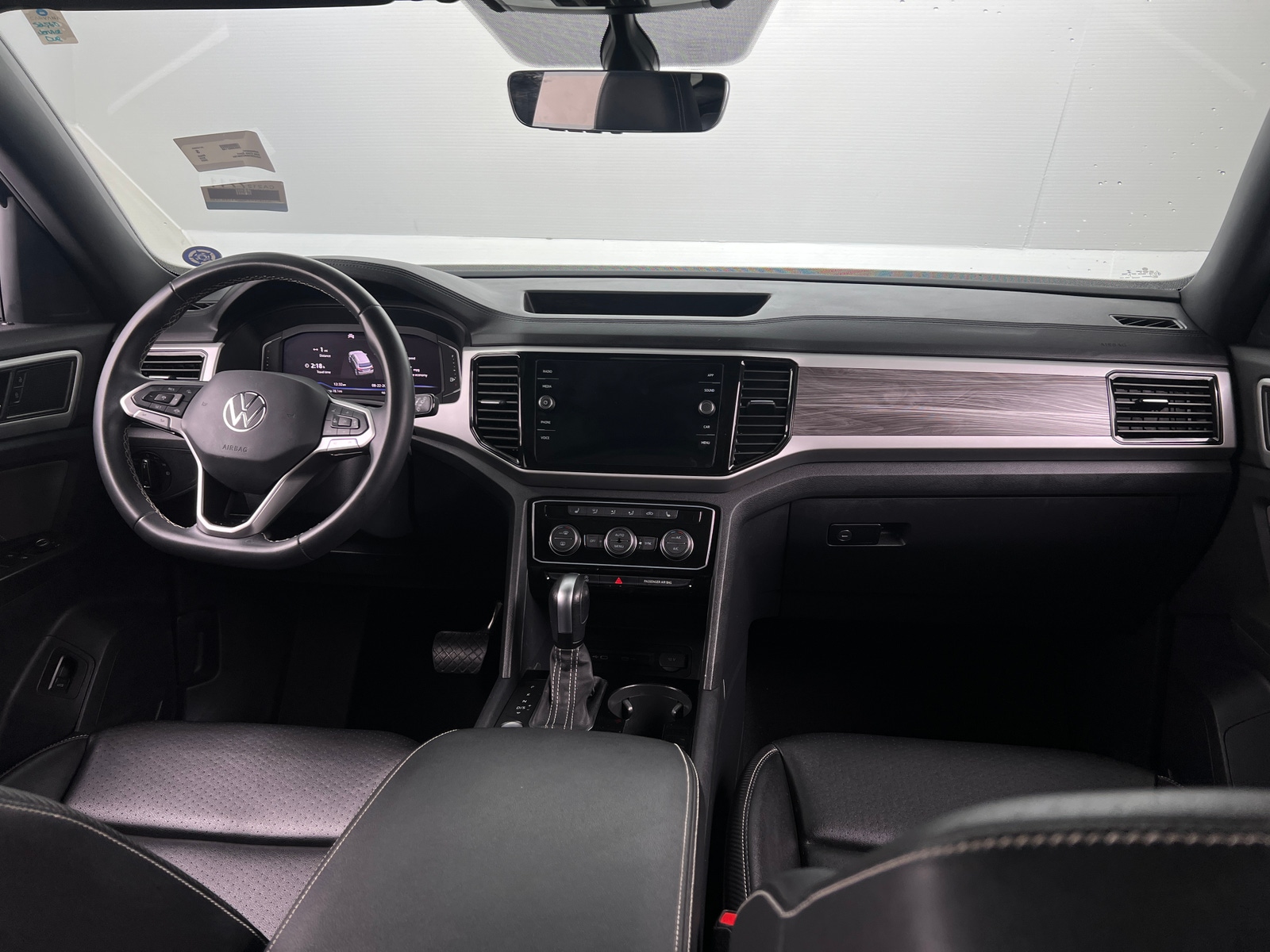 Thumbnail: 2022 Volkswagen Atlas - 2
