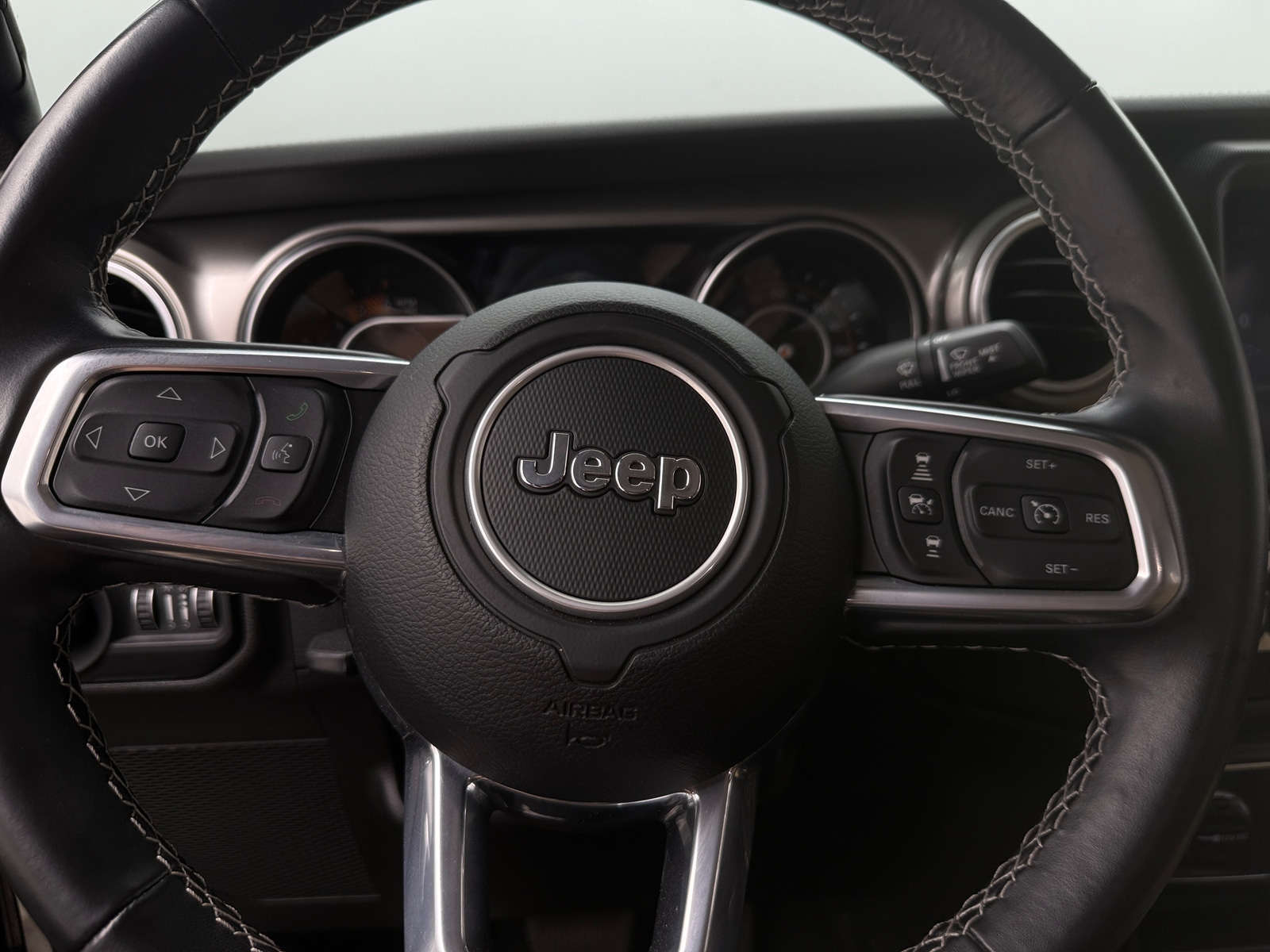 Thumbnail: 2021 Jeep Gladiator - 5