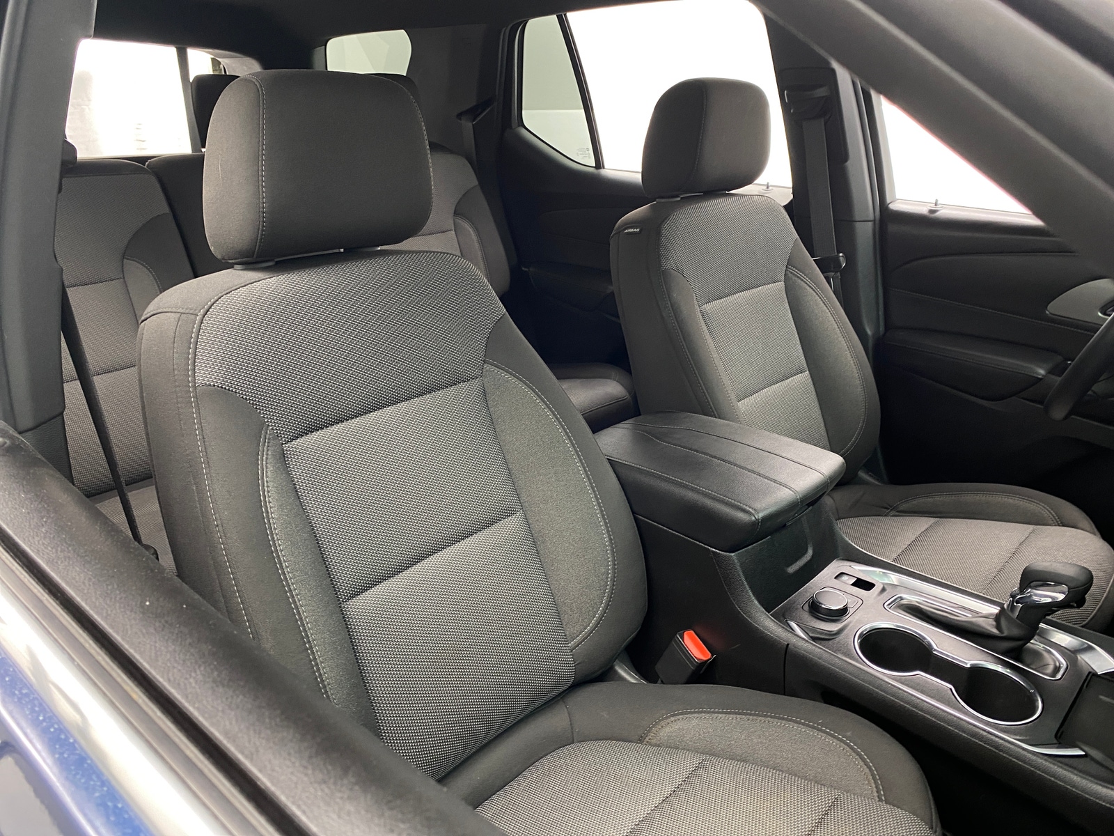 Thumbnail: 2023 Chevrolet Traverse - 2