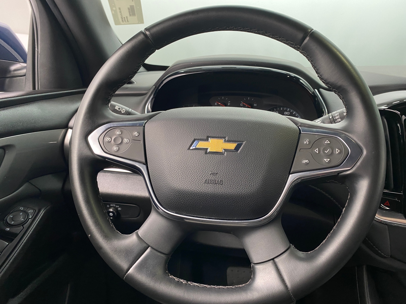 Thumbnail: 2023 Chevrolet Traverse - 5