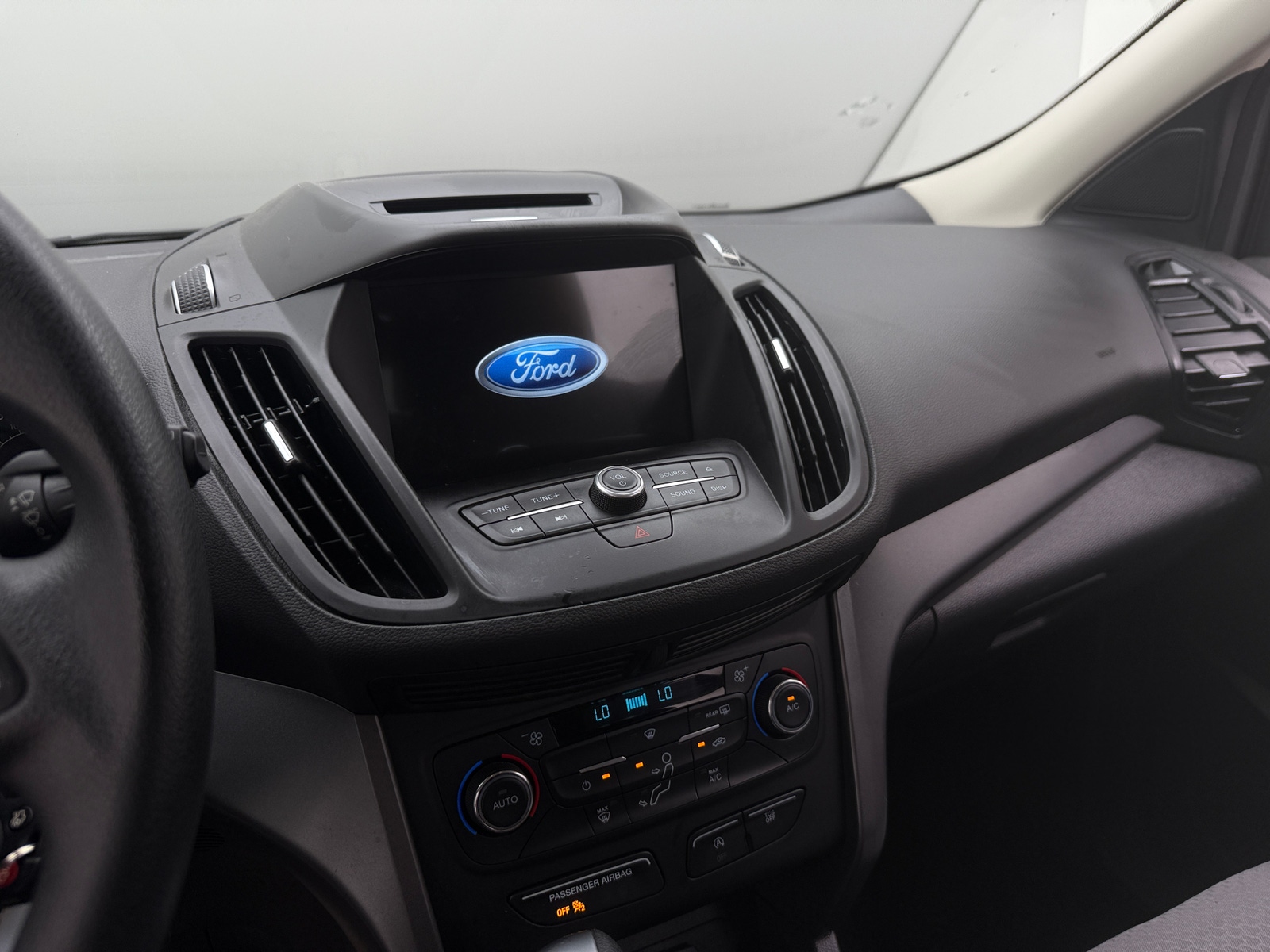 Thumbnail: 2017 Ford Escape - 4