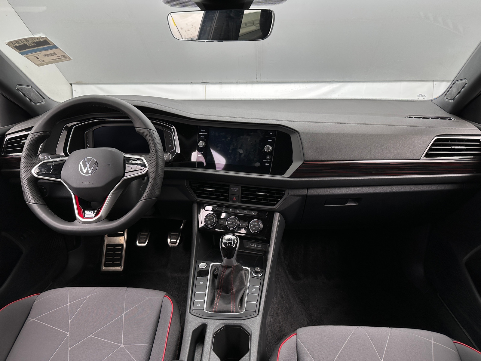 Thumbnail: 2024 Volkswagen Jetta - 3