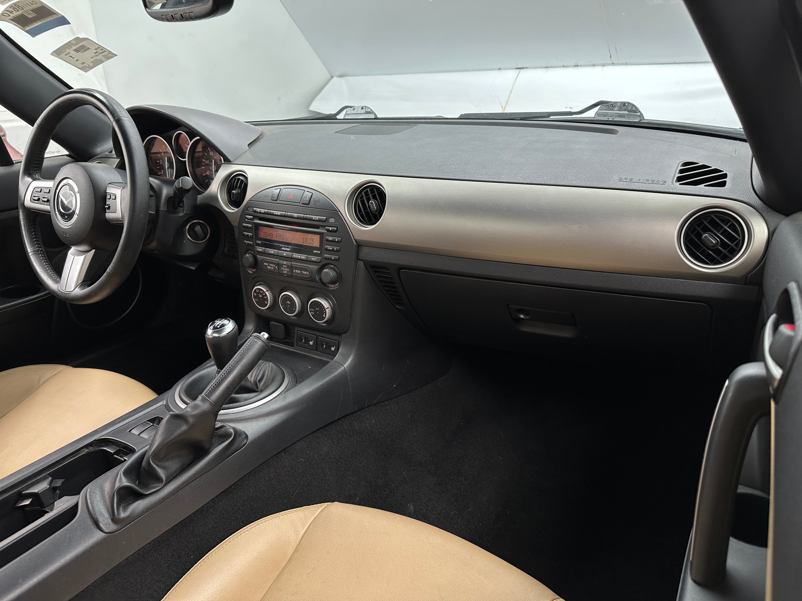 Thumbnail: 2010 Mazda MX-5 Miata - 2