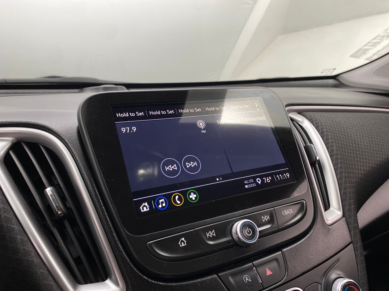 Thumbnail: 2024 Chevrolet Malibu - 4