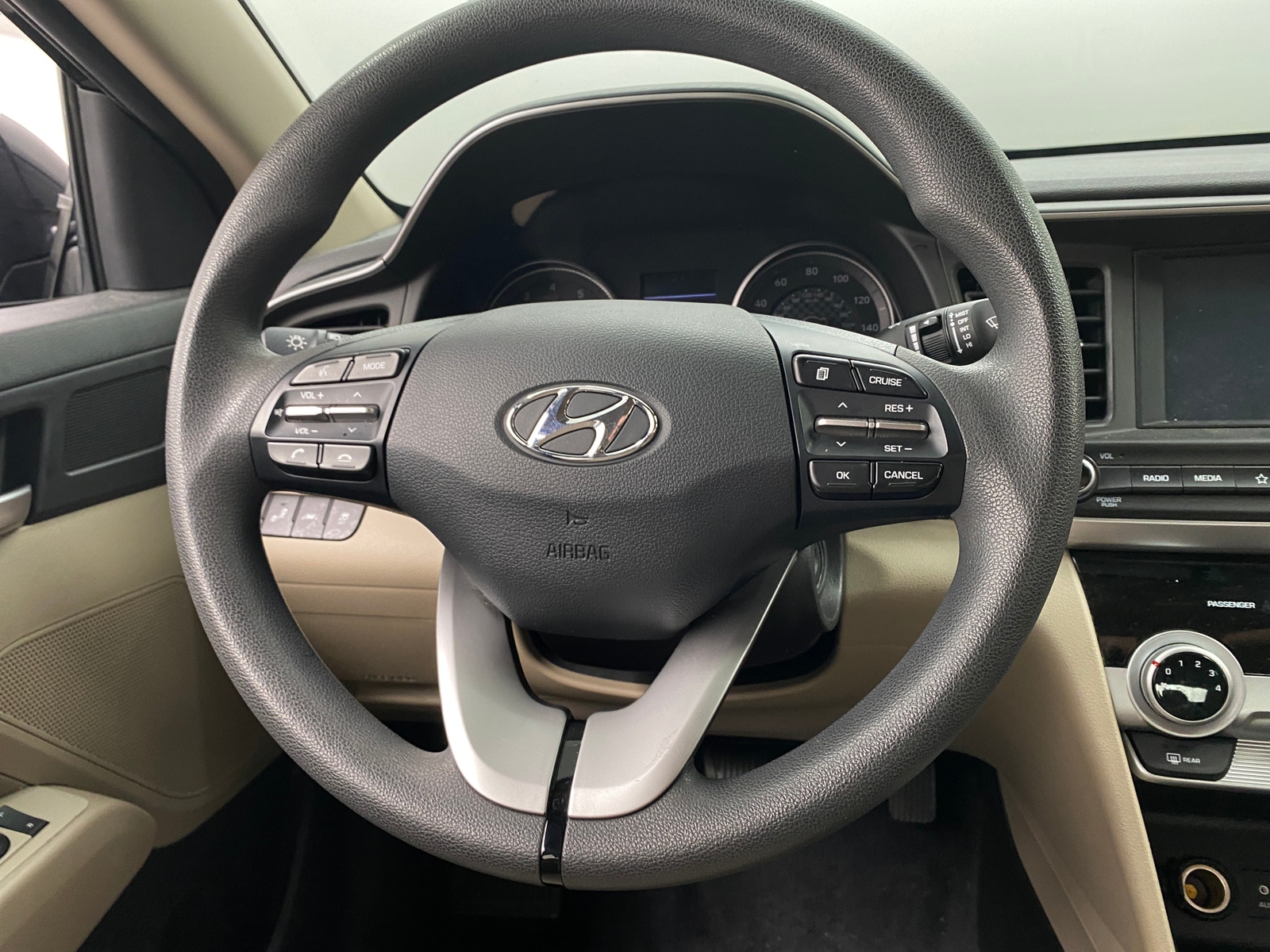 Thumbnail: 2019 Hyundai Elantra - 5