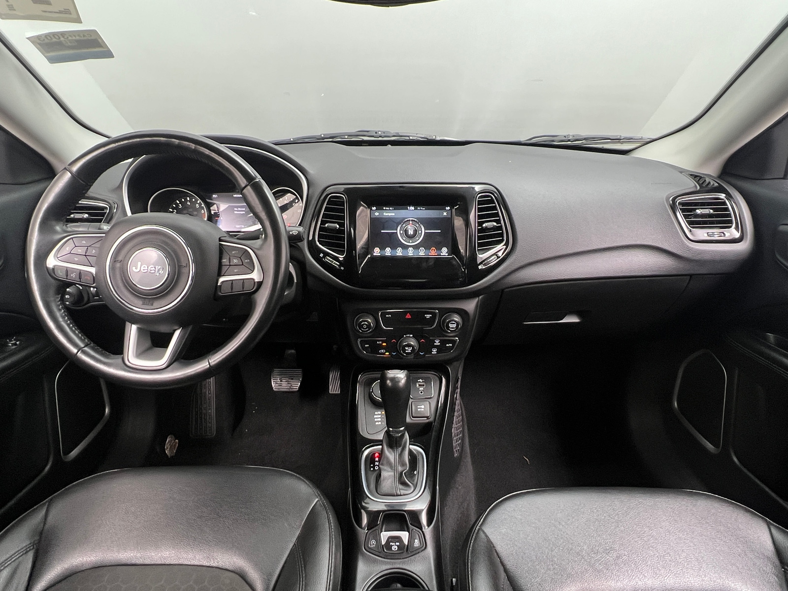 Thumbnail: 2019 Jeep Compass - 3